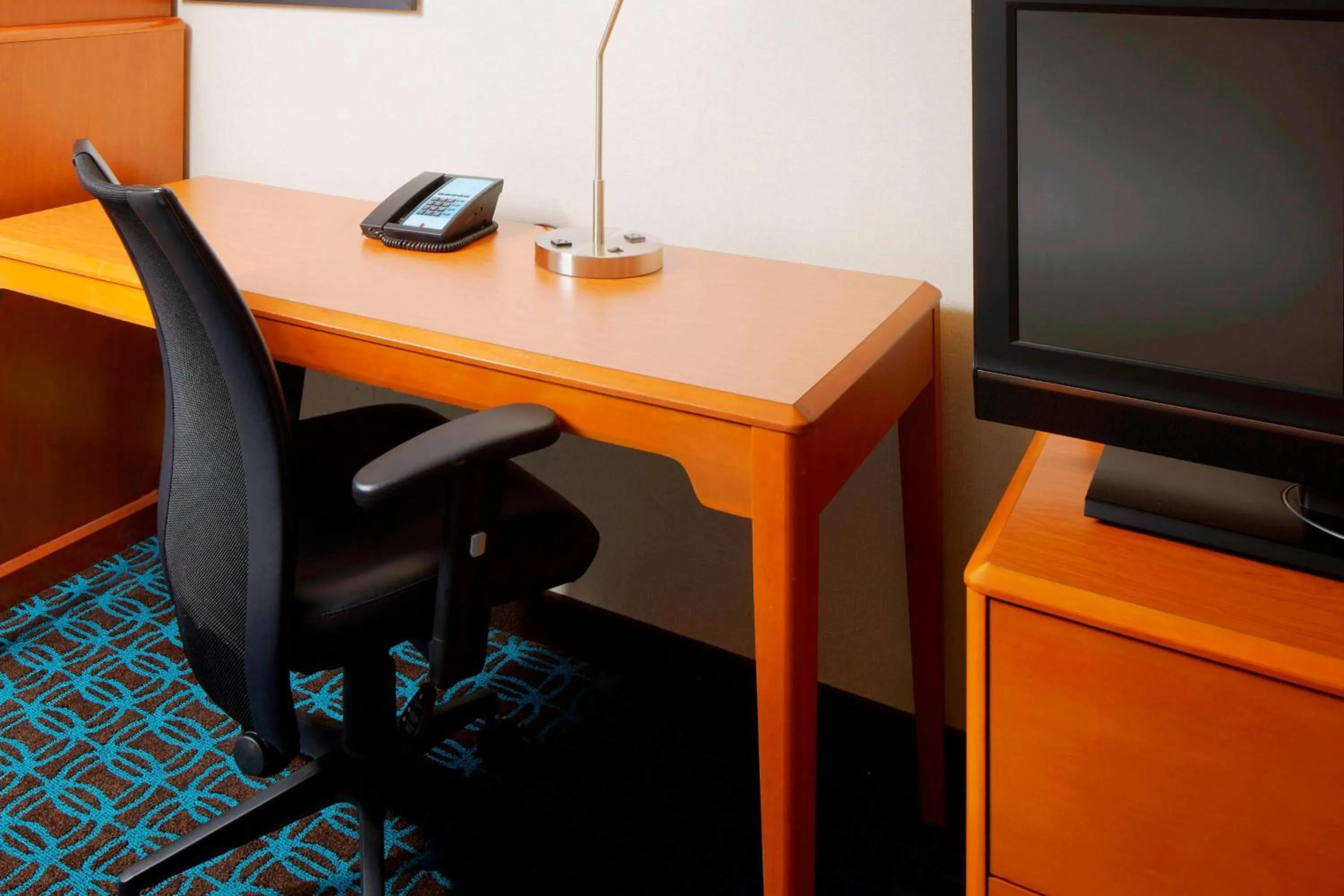 Photo of the whole room in Fairfield Inn & Suites by Marriott Cumberland