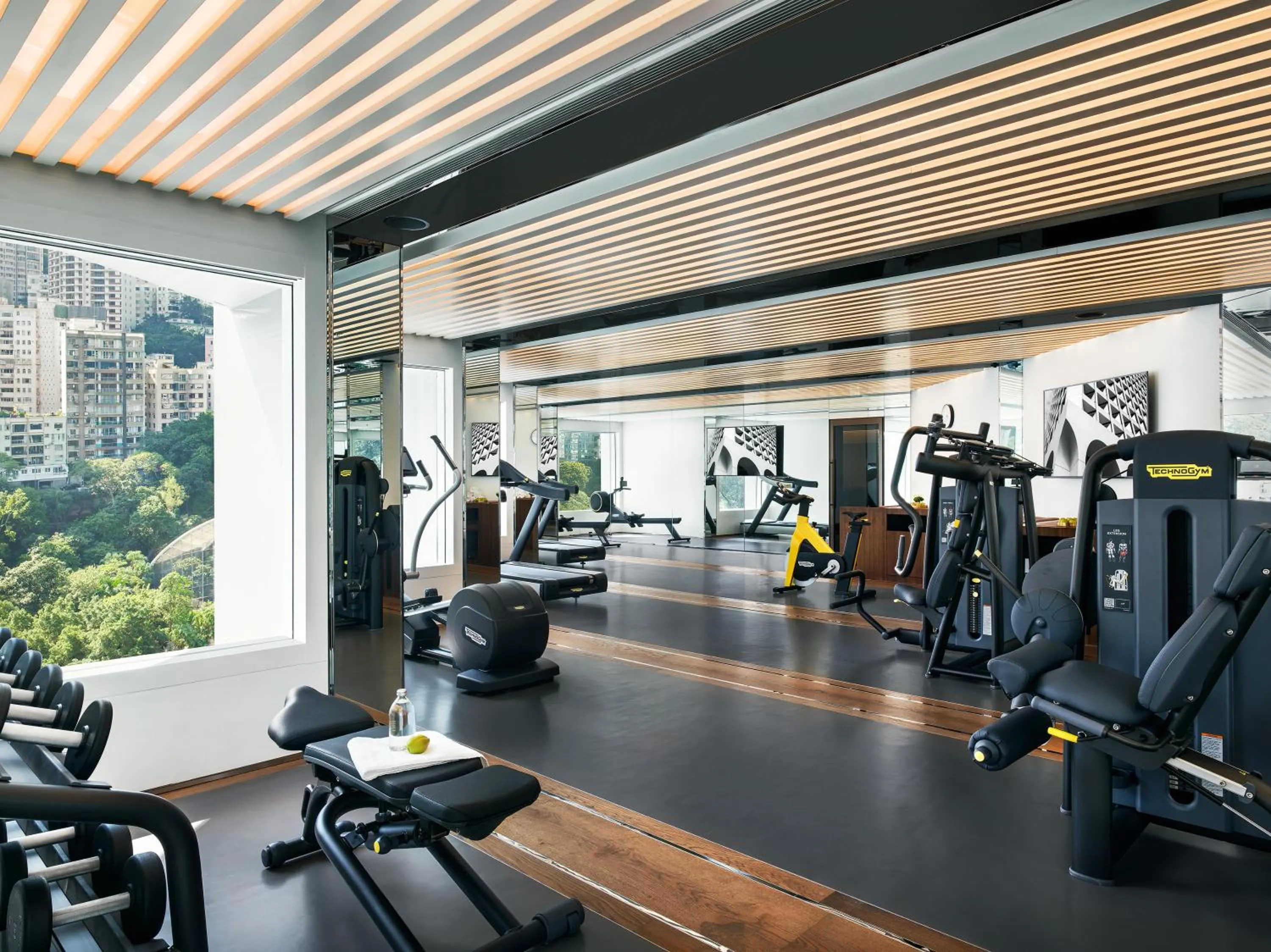 Fitness centre/facilities in The Murray, Hong Kong, a Niccolo Hotel