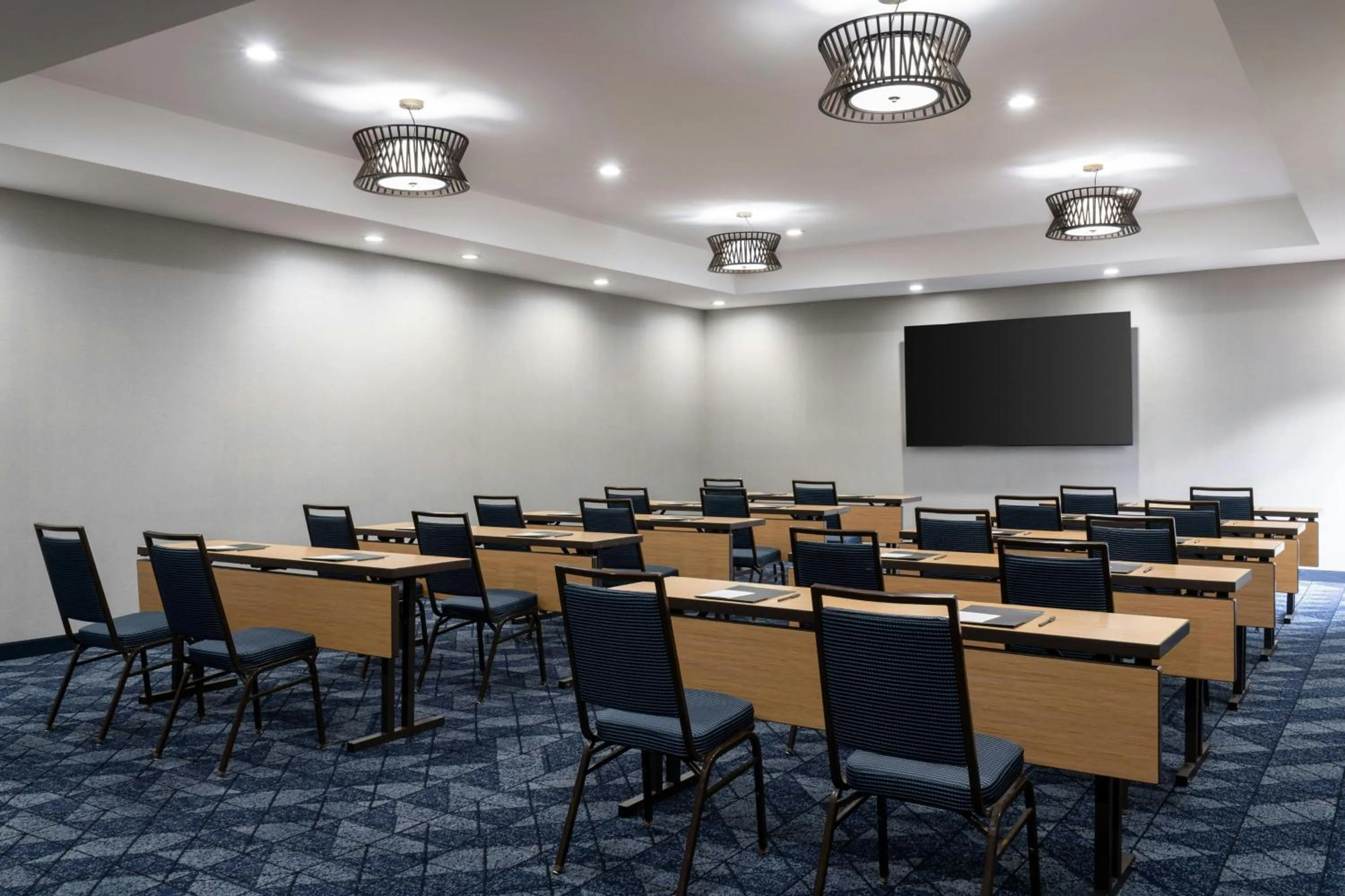 Meeting/conference room in Courtyard Cleveland Beachwood