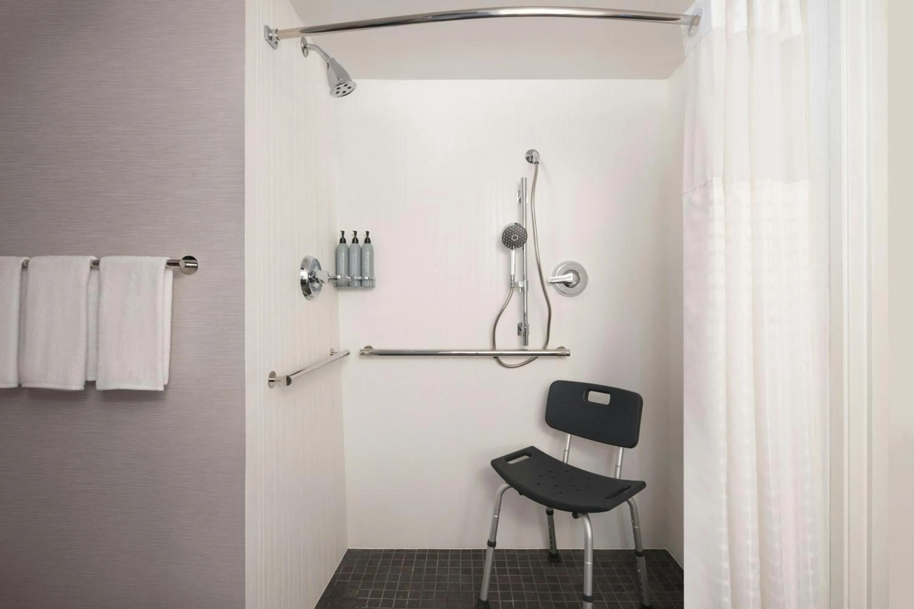 Bathroom in Courtyard Cleveland Beachwood