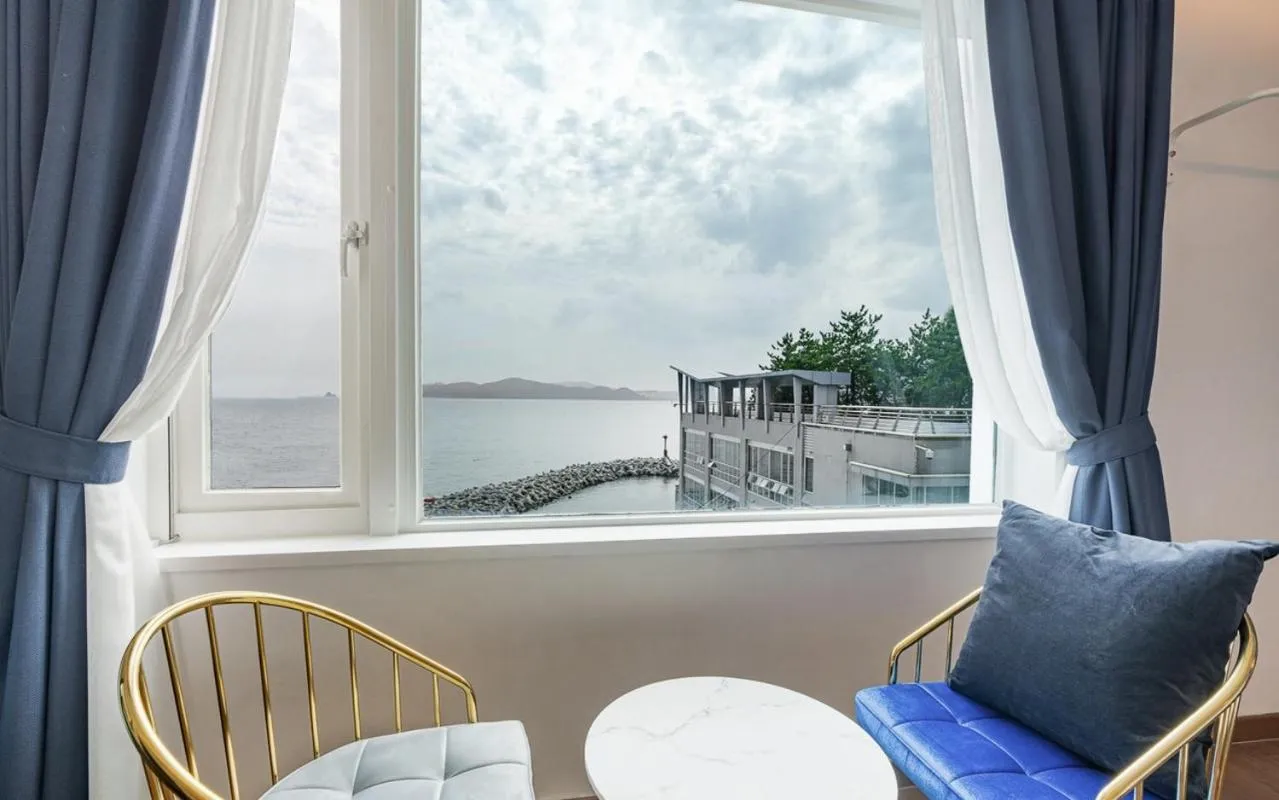 Sea view in Hotel Hyggelig