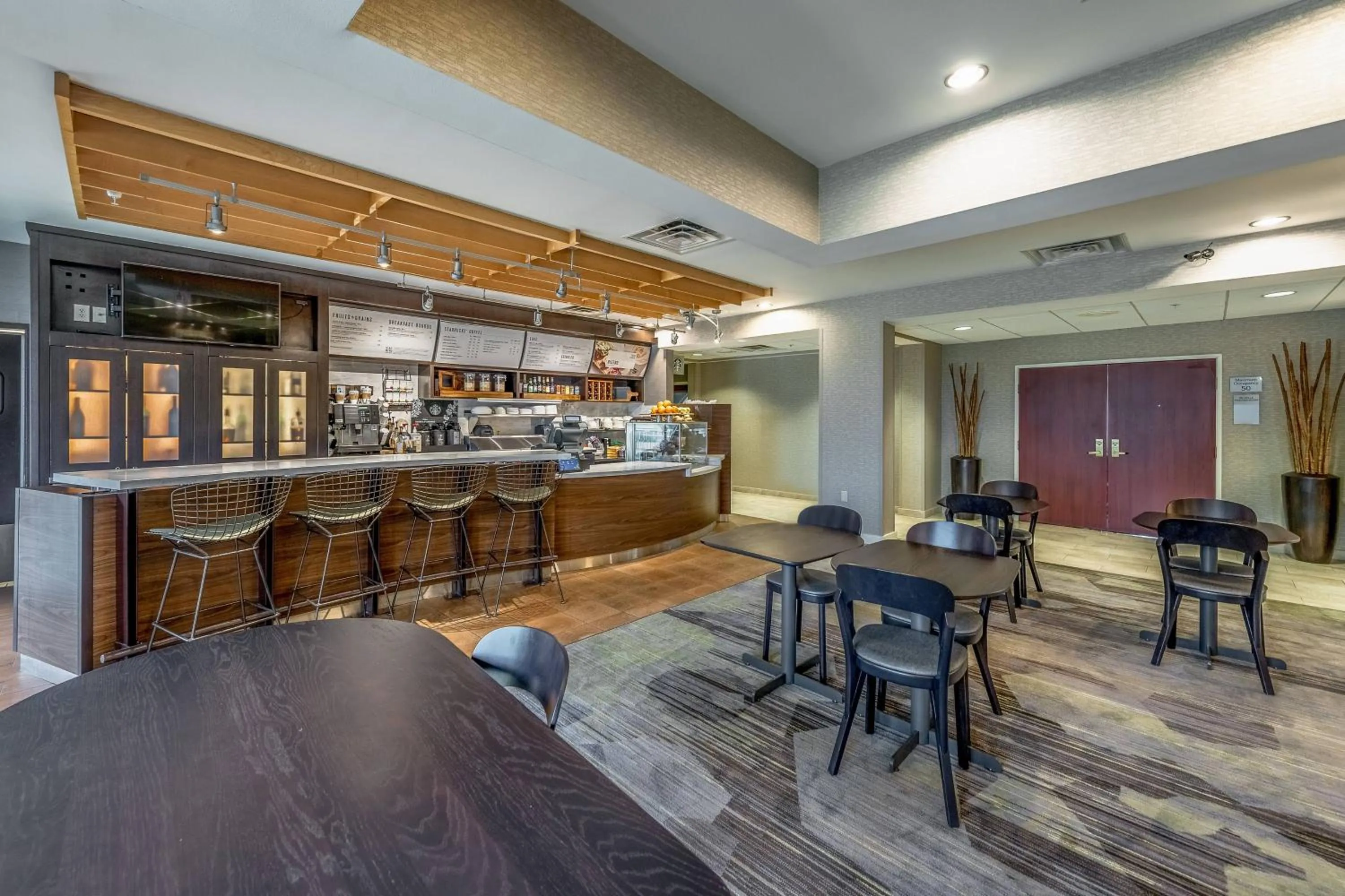 Restaurant/places to eat in Courtyard by Marriott Bryan College Station