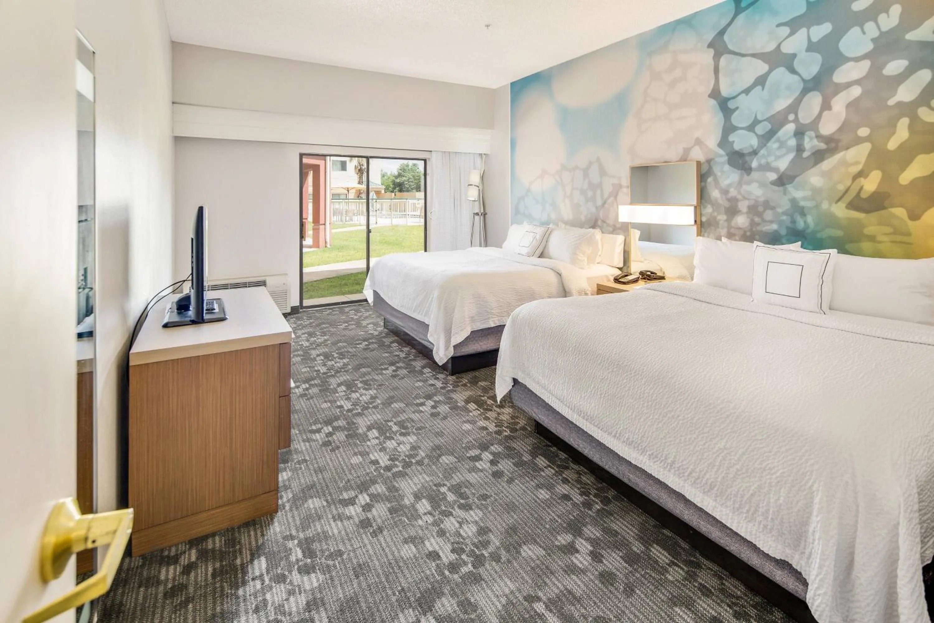 Photo of the whole room, Bed in Courtyard by Marriott Bryan College Station