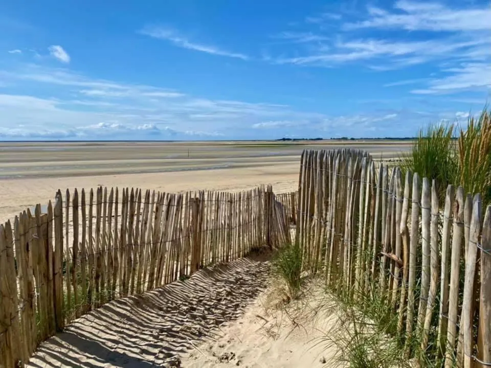 Beach in Chambres d'Hôtes La Clef des Champs Normandie Manche 50