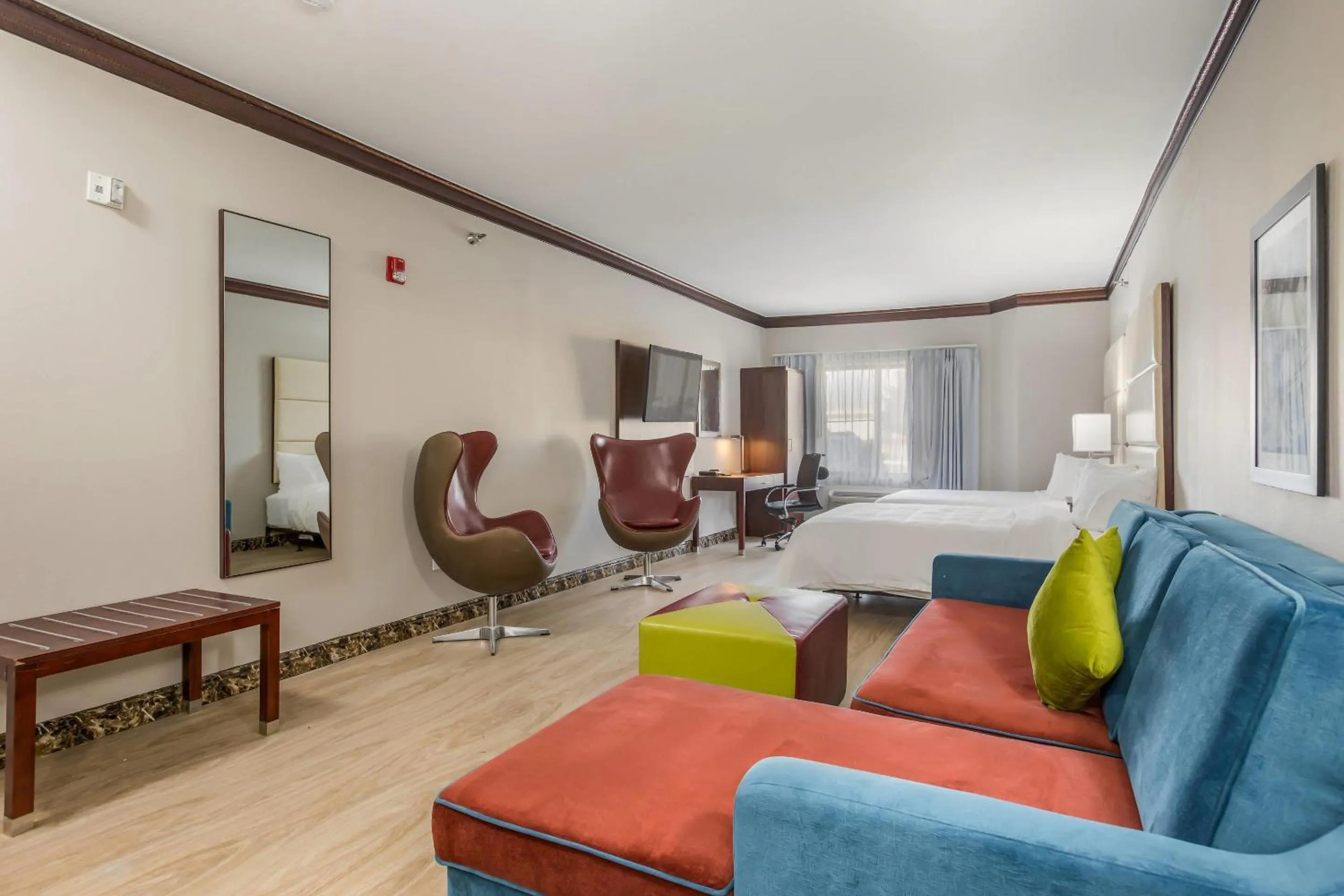 Bedroom in The Leo Collection Detroit, an Ascend Collection Hotel