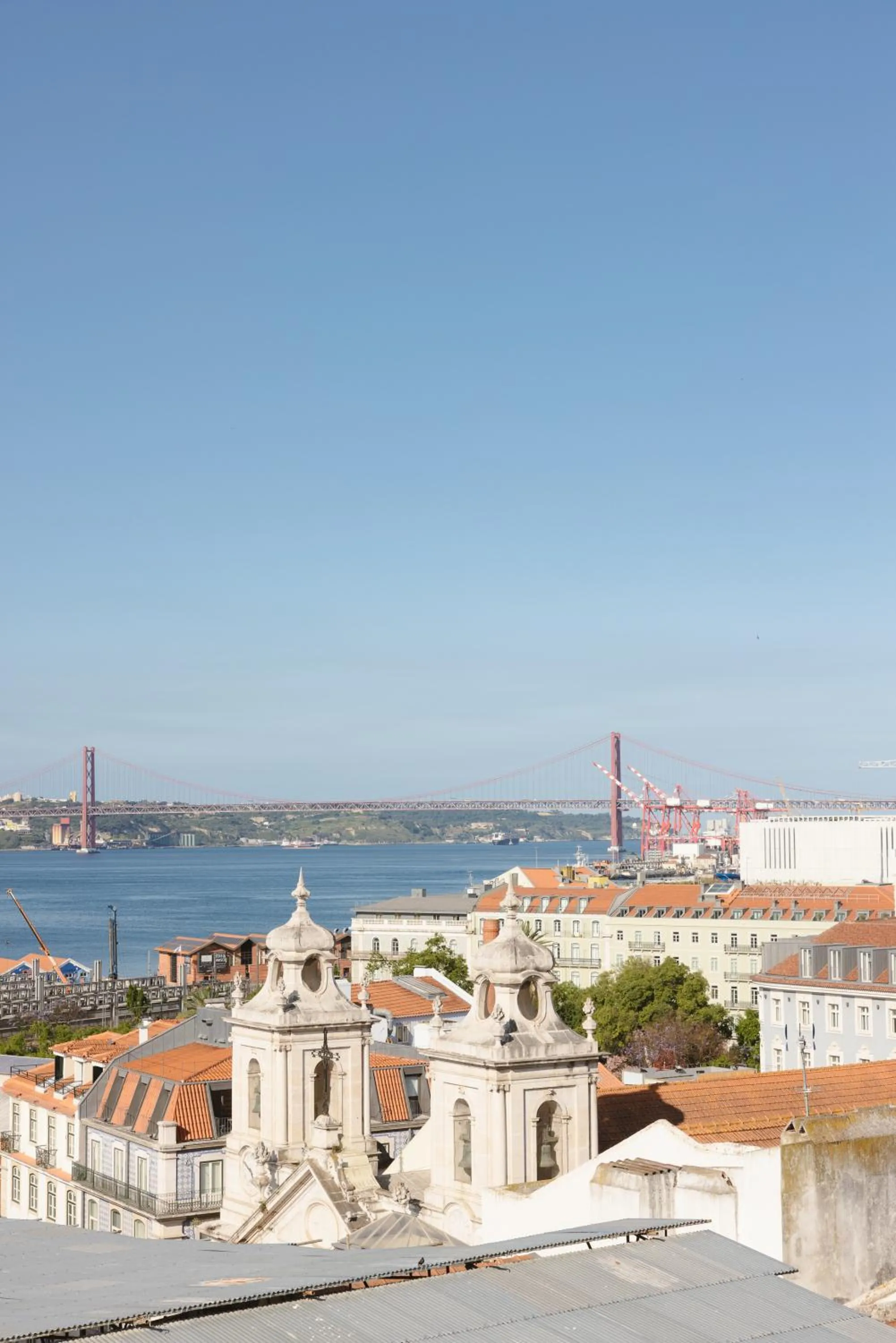 Landmark view in Lisb'on Hostel