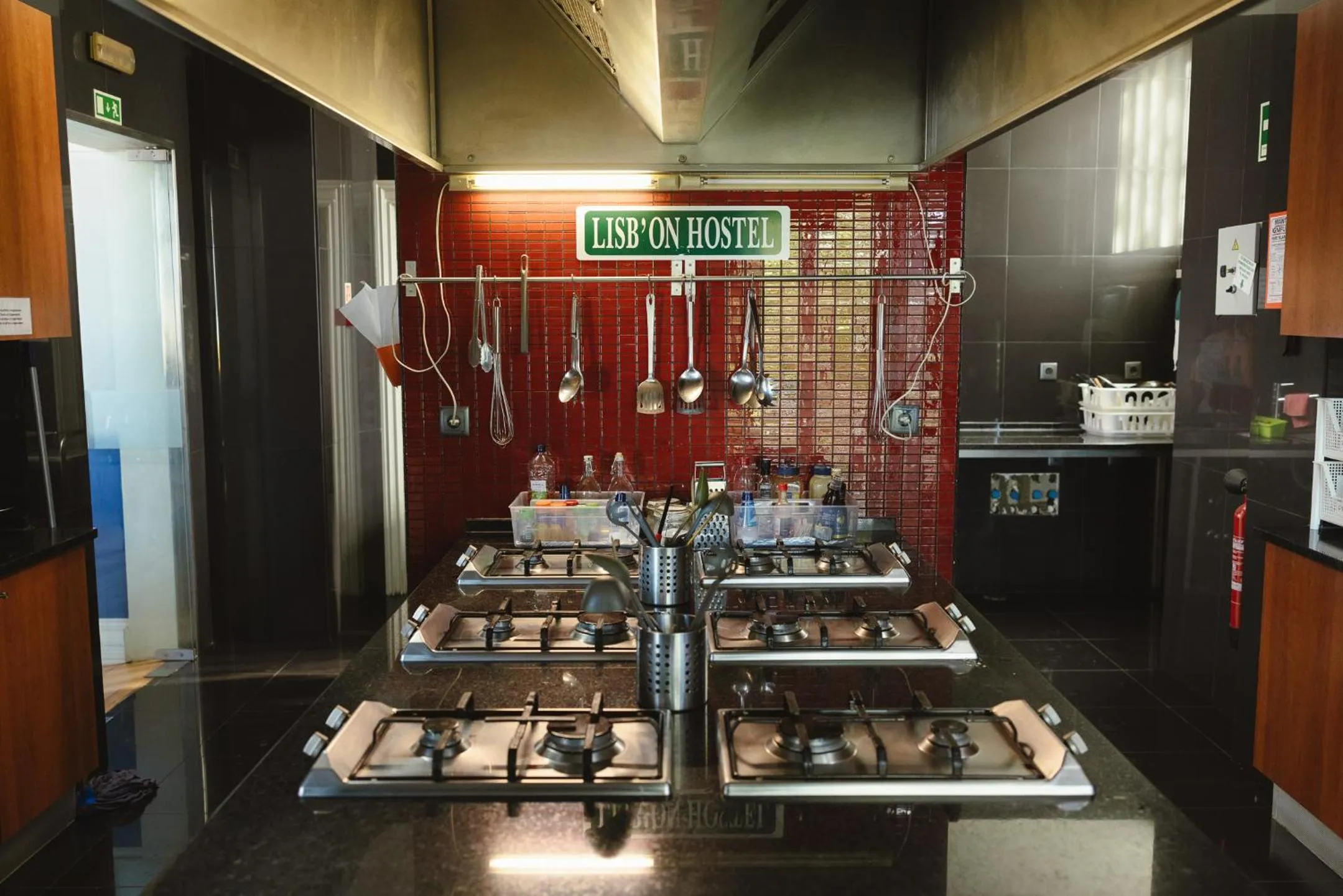 Kitchen or kitchenette in Lisb'on Hostel
