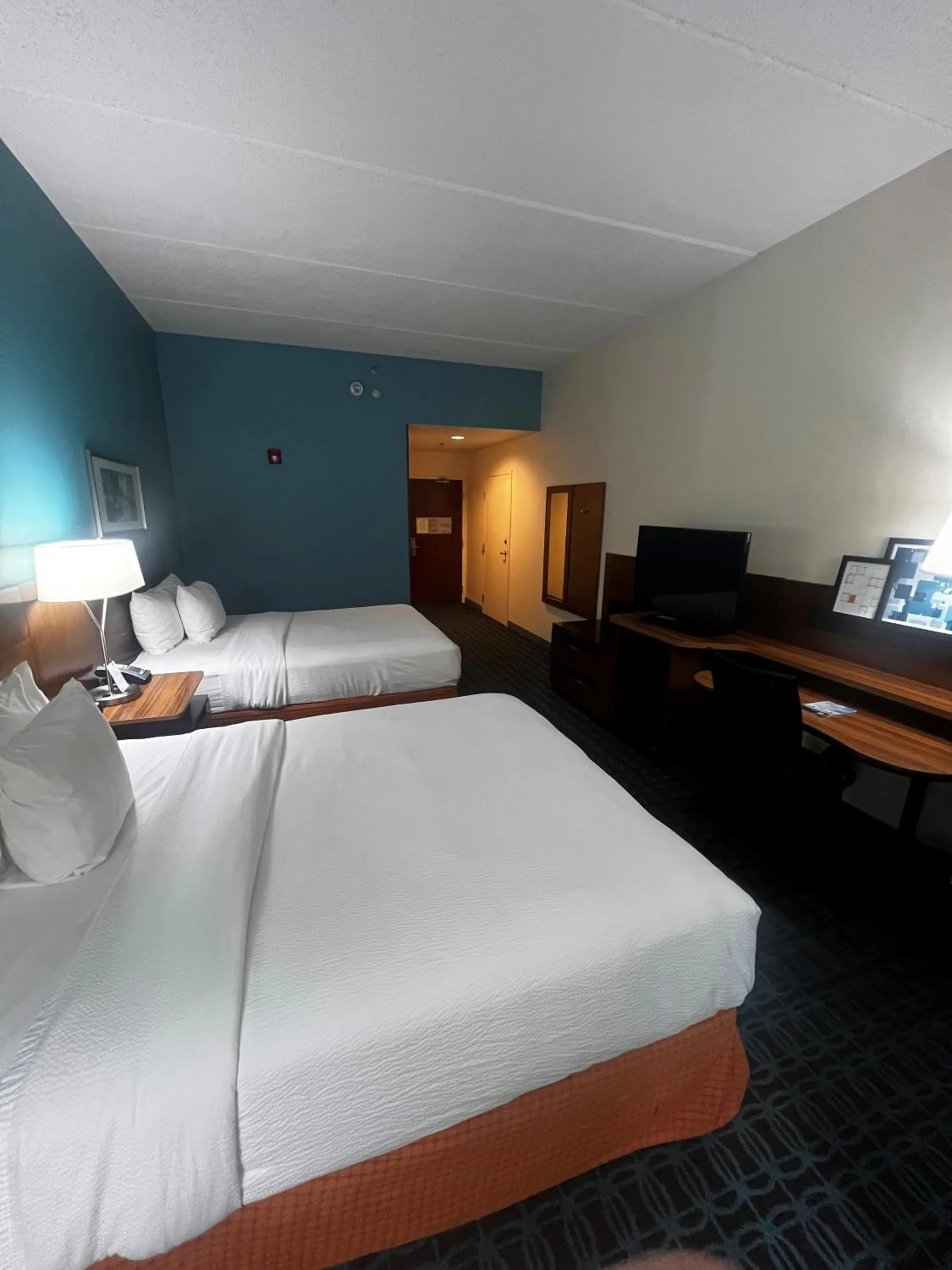 Bed in Fairfield Inn Charlotte Gastonia