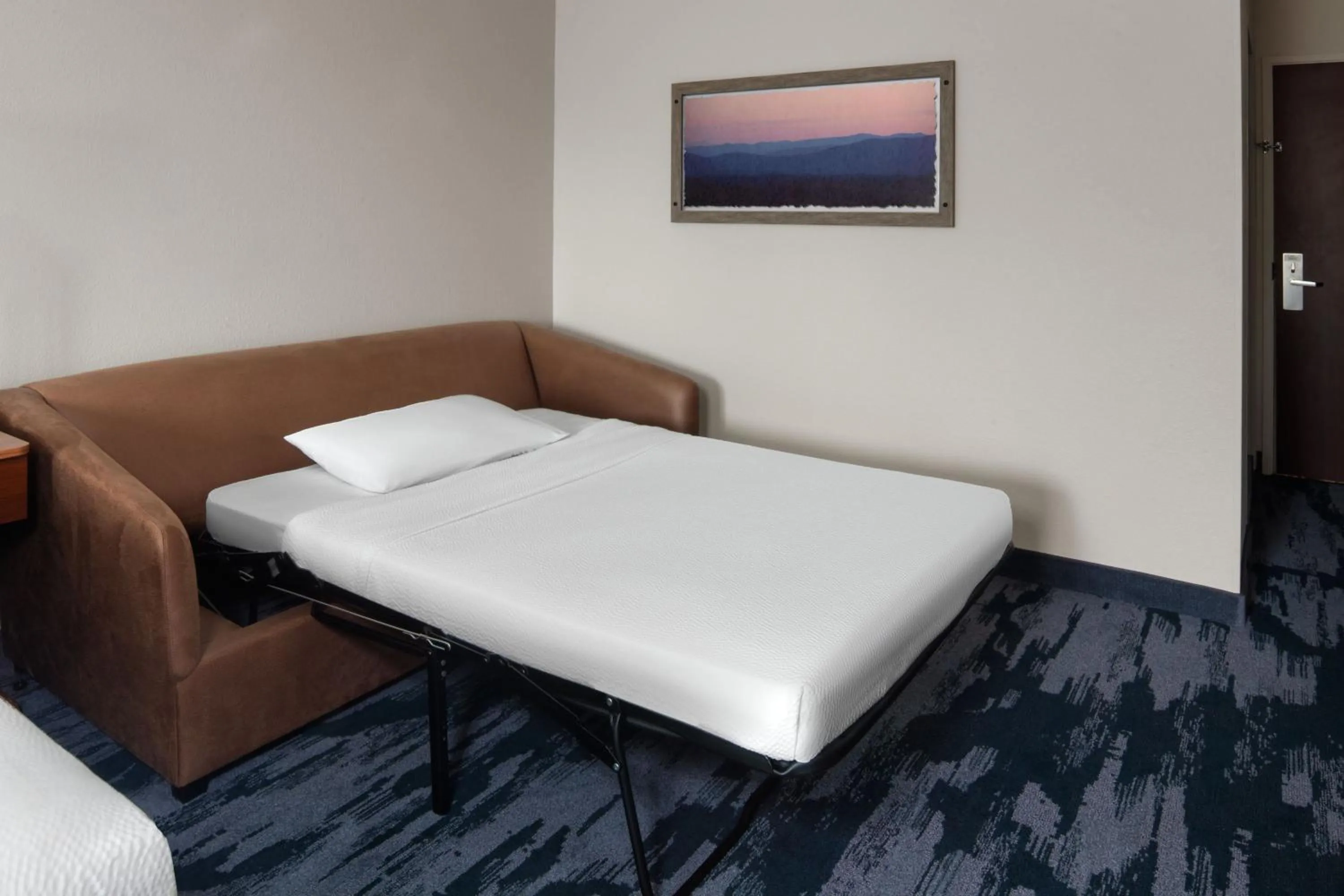 Photo of the whole room, Bed in Fairfield Inn Charlotte Mooresville Lake Norman