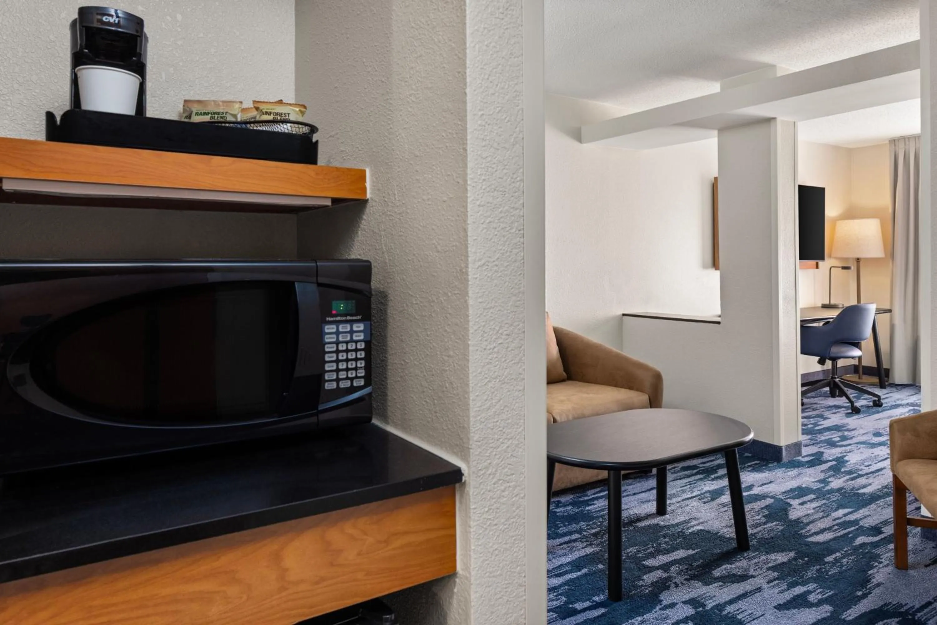 Living room in Fairfield Inn & Suites by Marriott Columbus East
