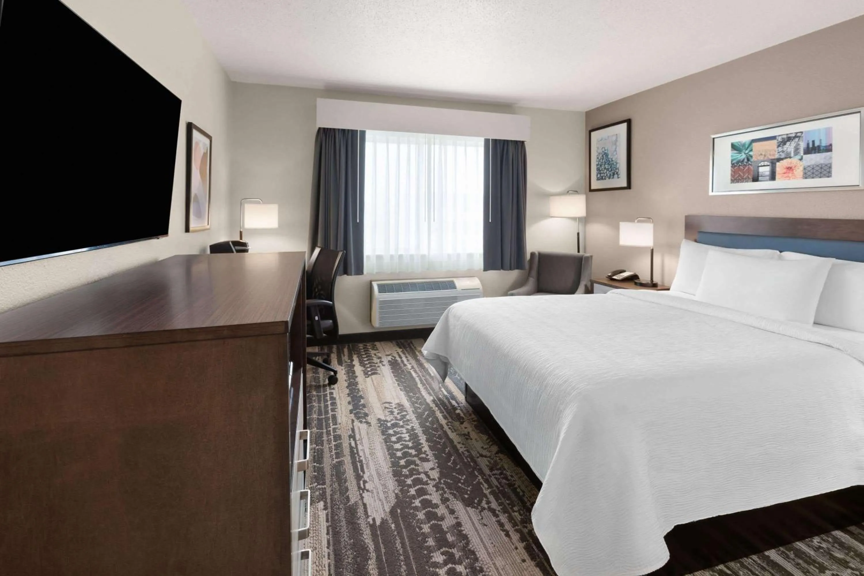 Photo of the whole room, Bed in Wingate by Wyndham Marion