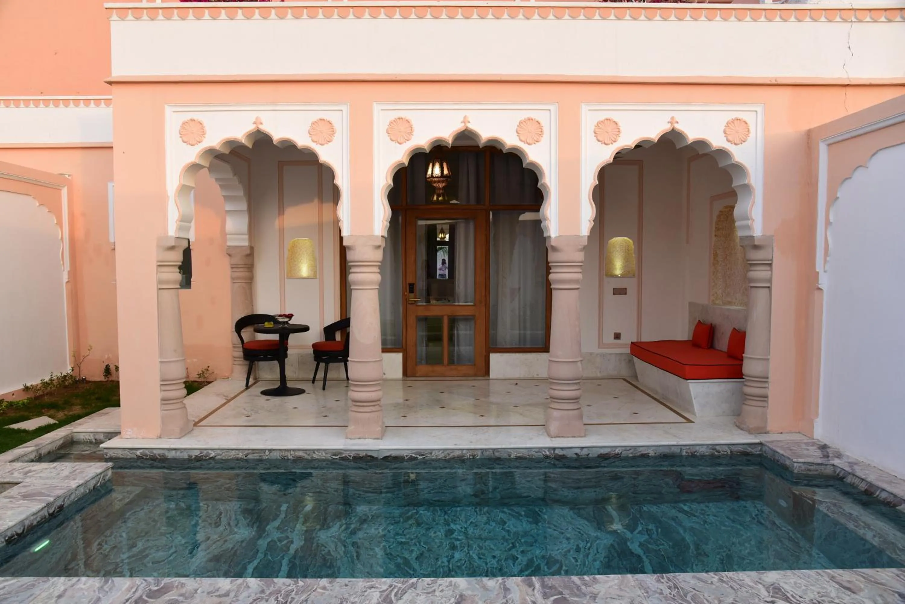 Swimming pool in Buena Vista Luxury Garden Spa Resort