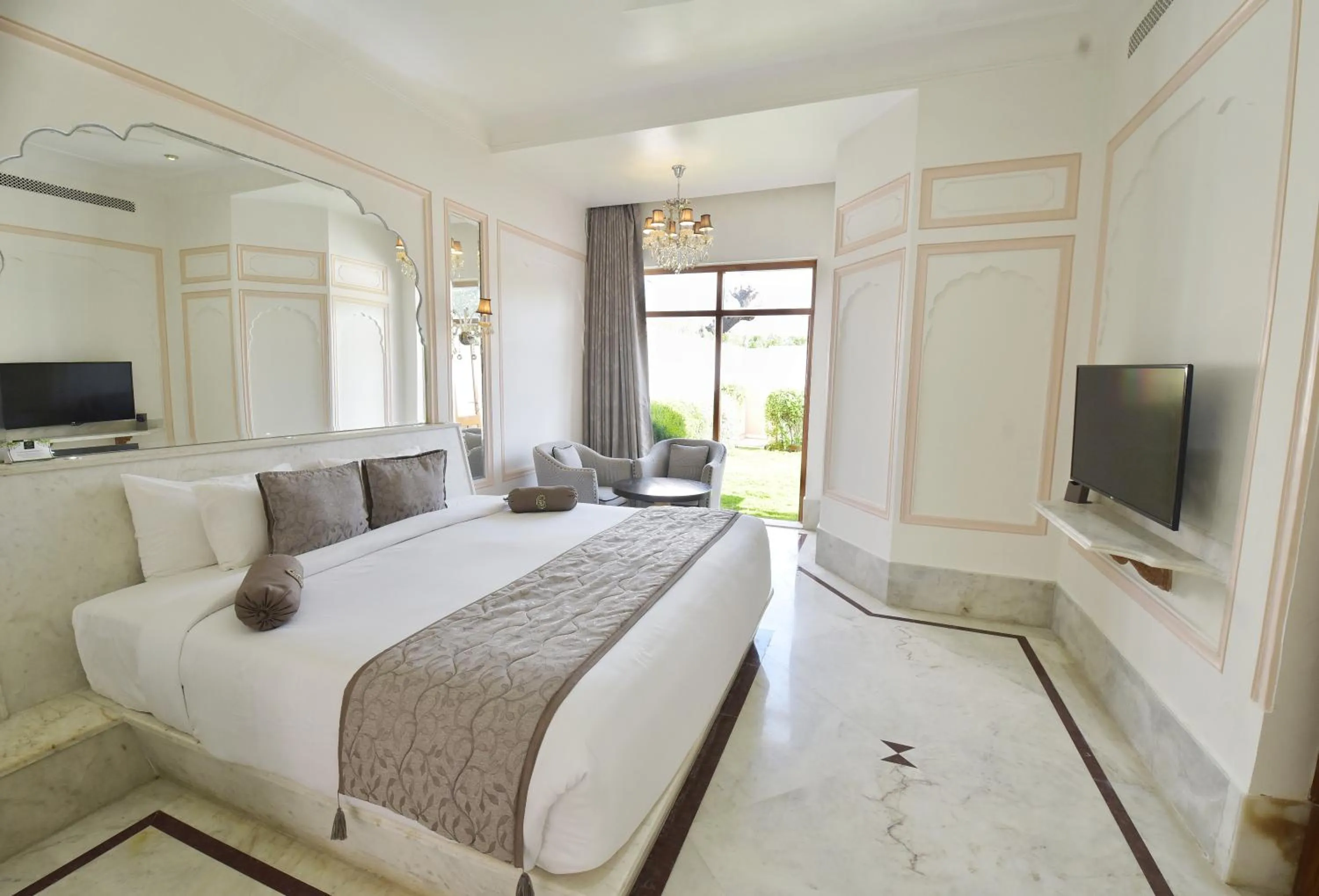 Photo of the whole room, Bed in Buena Vista Luxury Garden Spa Resort