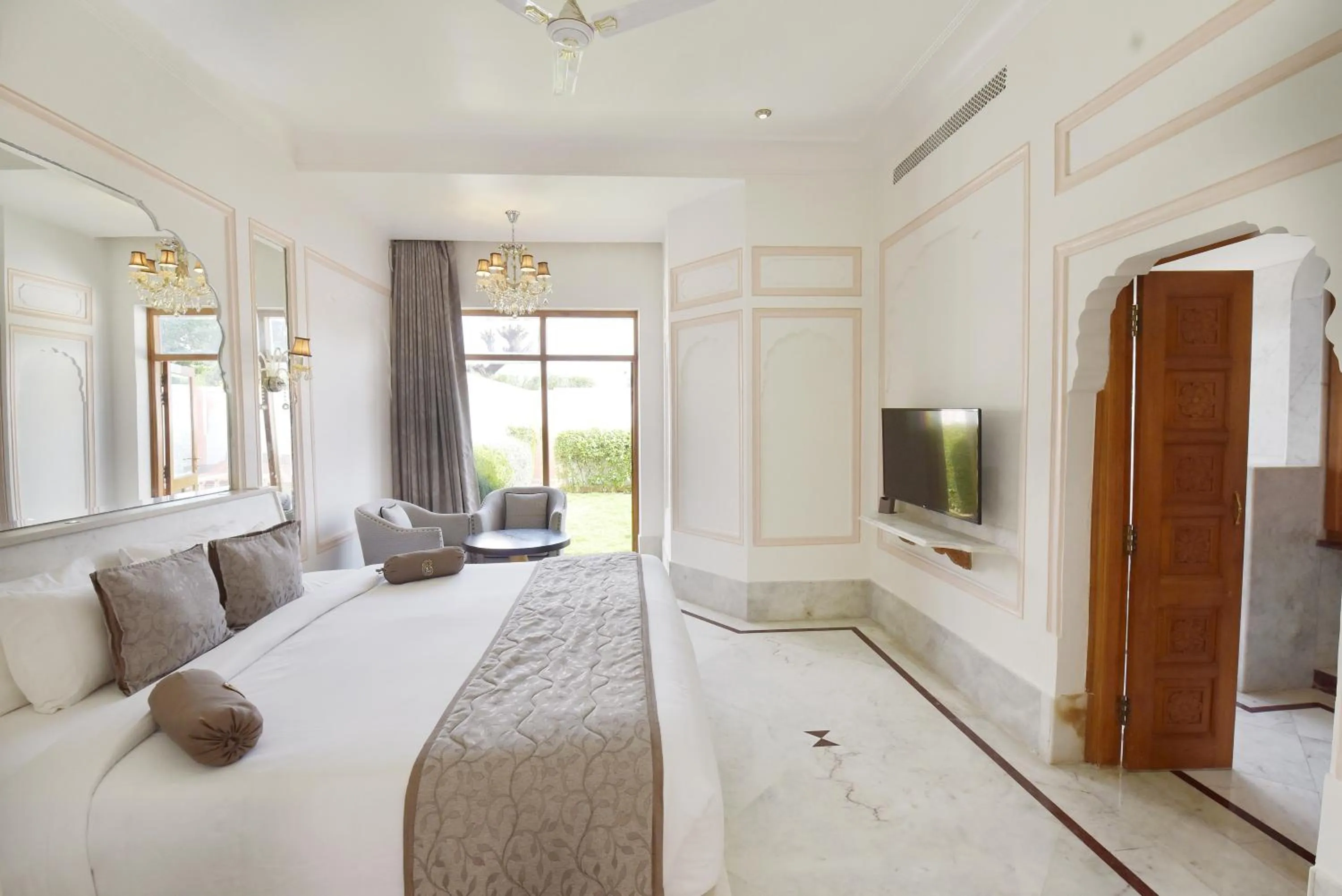 Photo of the whole room, Bed in Buena Vista Luxury Garden Spa Resort