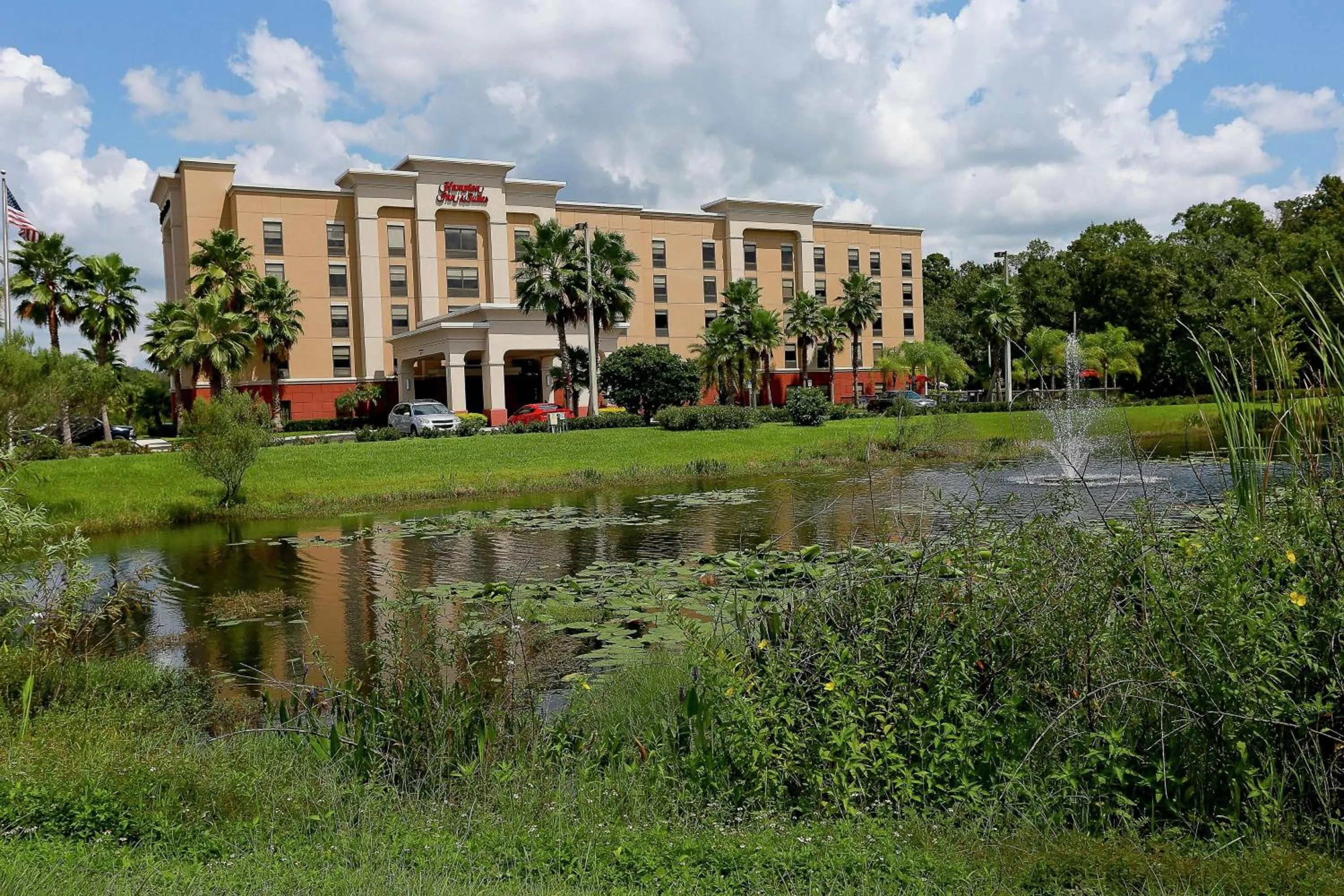 Property building in Hampton Inn & Suites Tampa-Wesley Chapel
