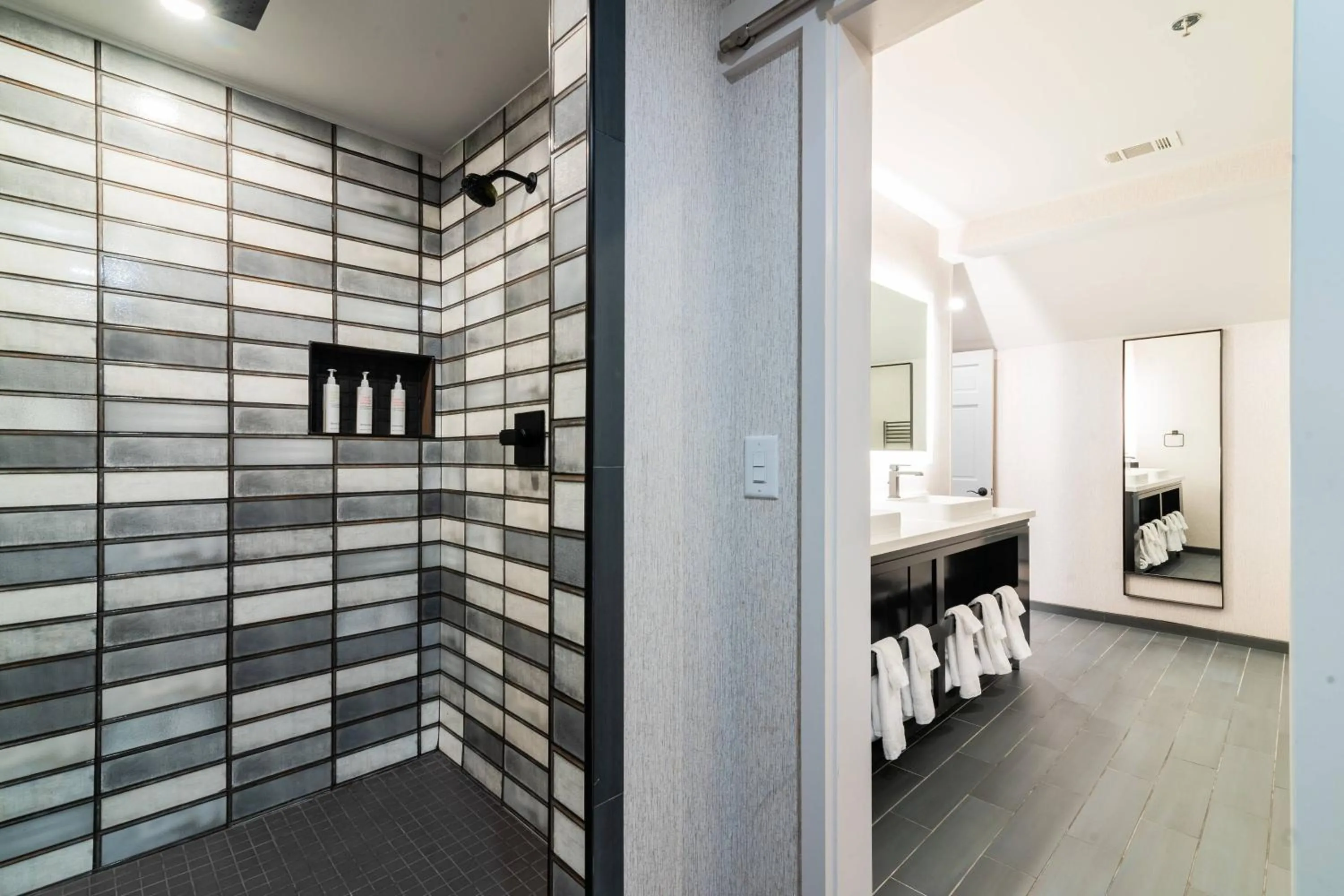 Bathroom in Columbus Marriott