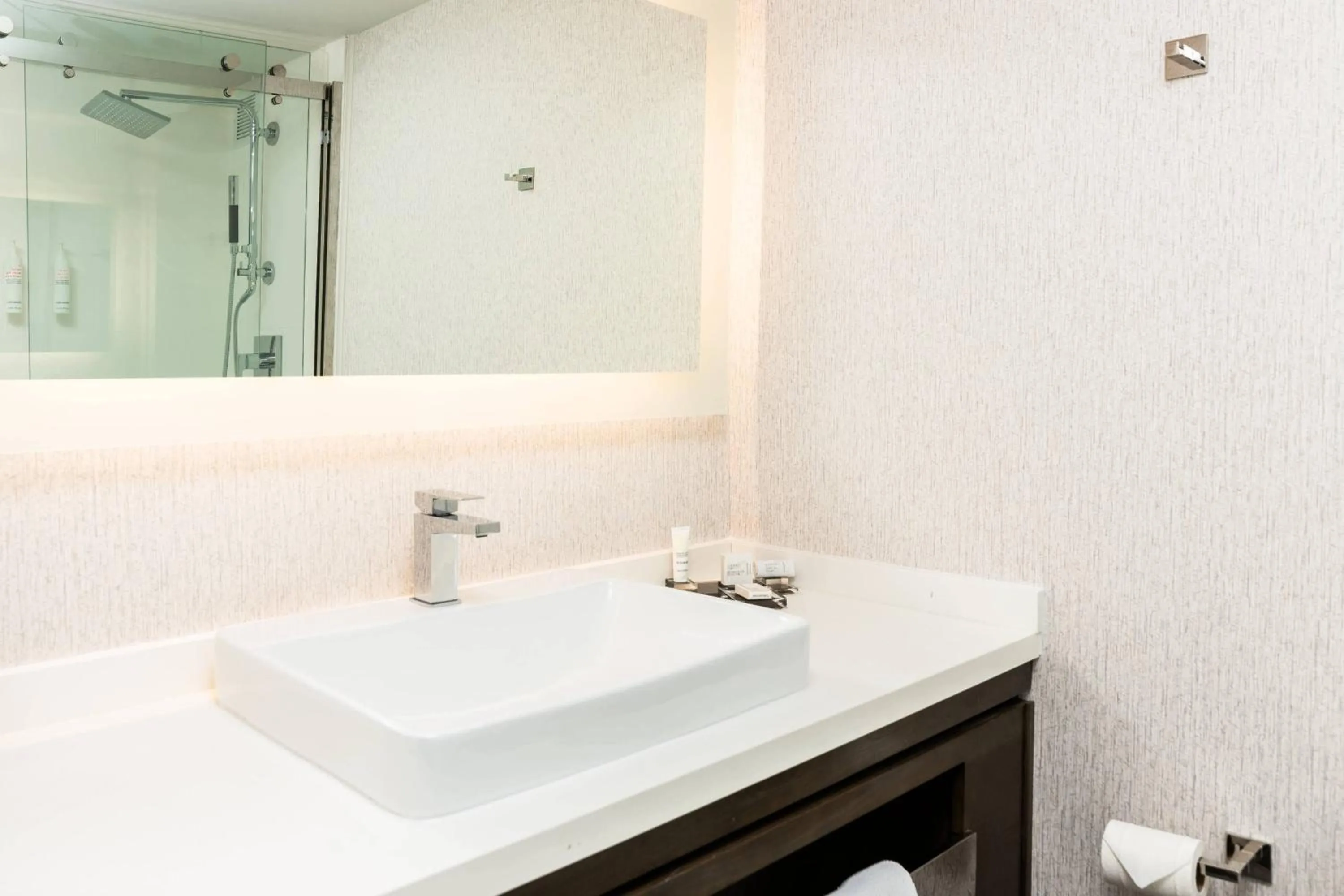 Bathroom in Columbus Marriott