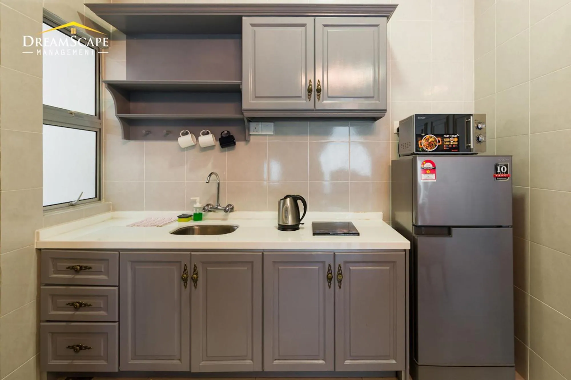 Zetter Suites @ Cameron