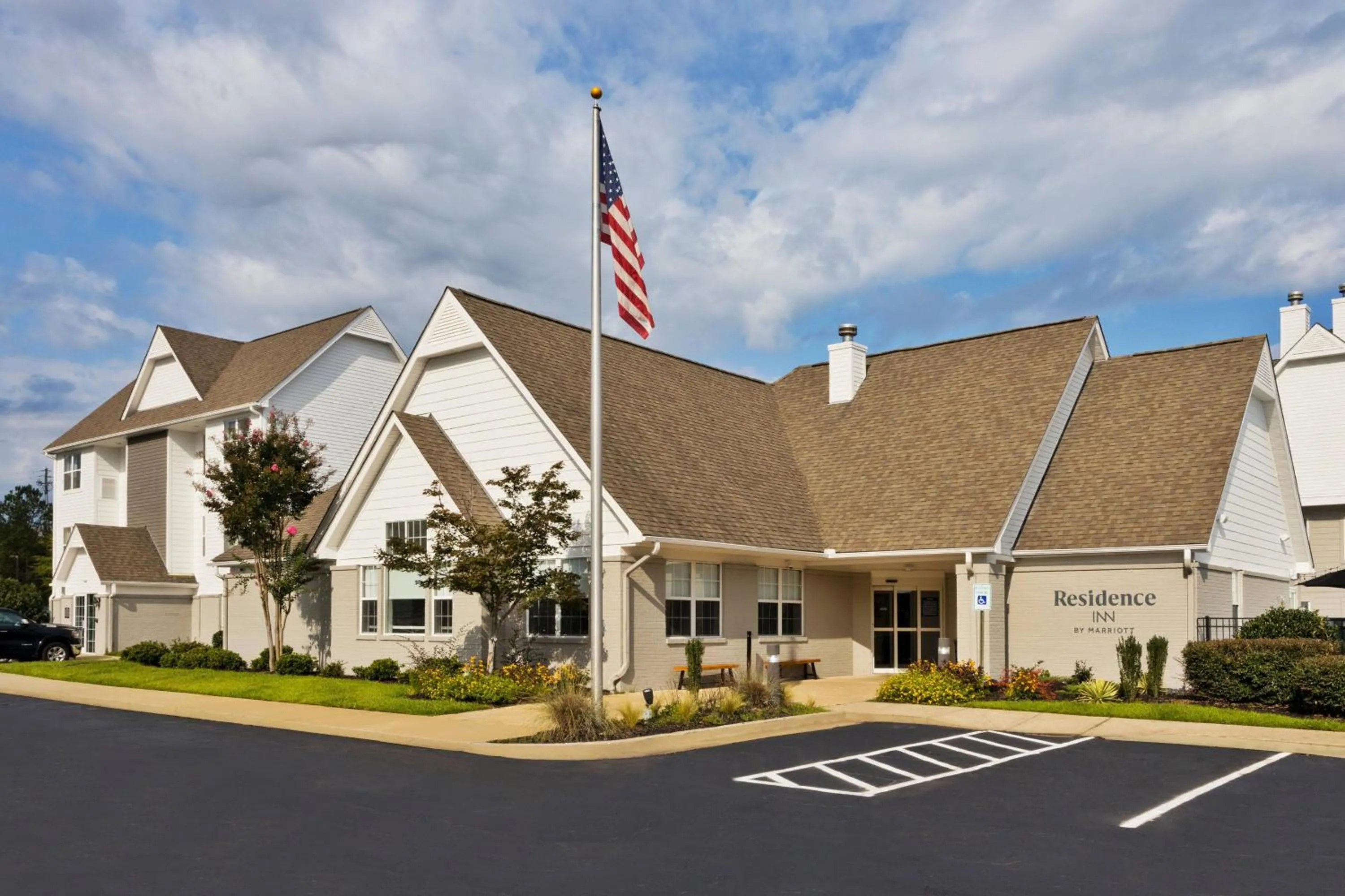 Property building in Residence Inn Columbus