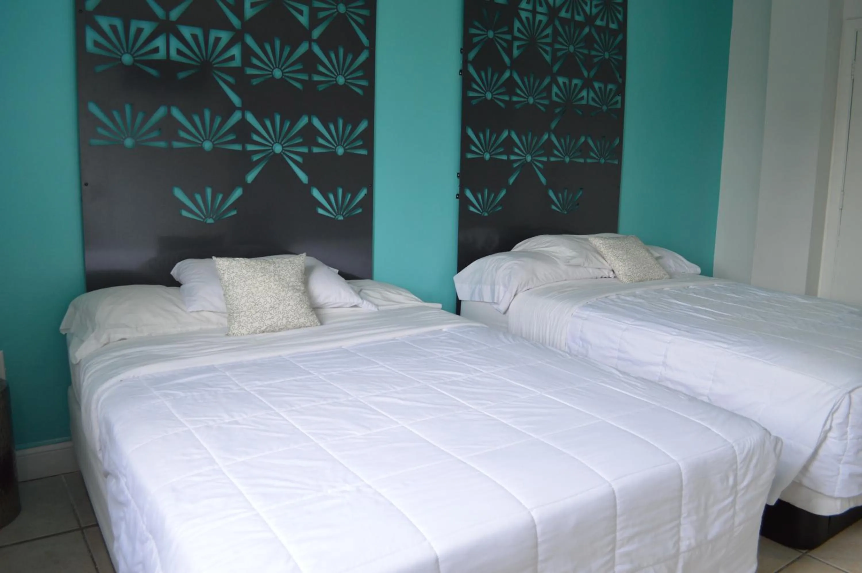 Bed in Miami Sun Hotel - Downtown/Port of Miami