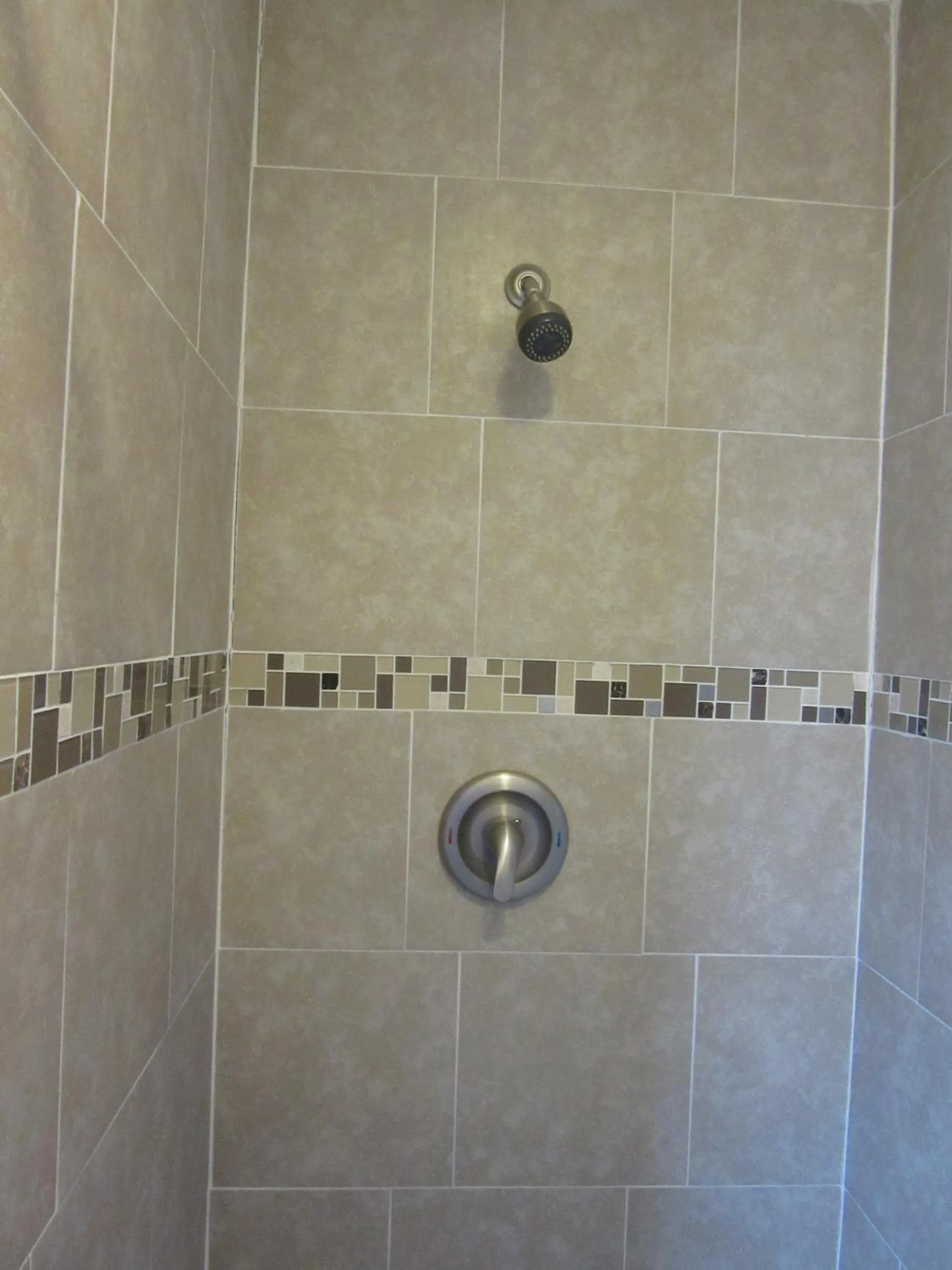 Shower in Miami Sun Hotel - Downtown/Port of Miami