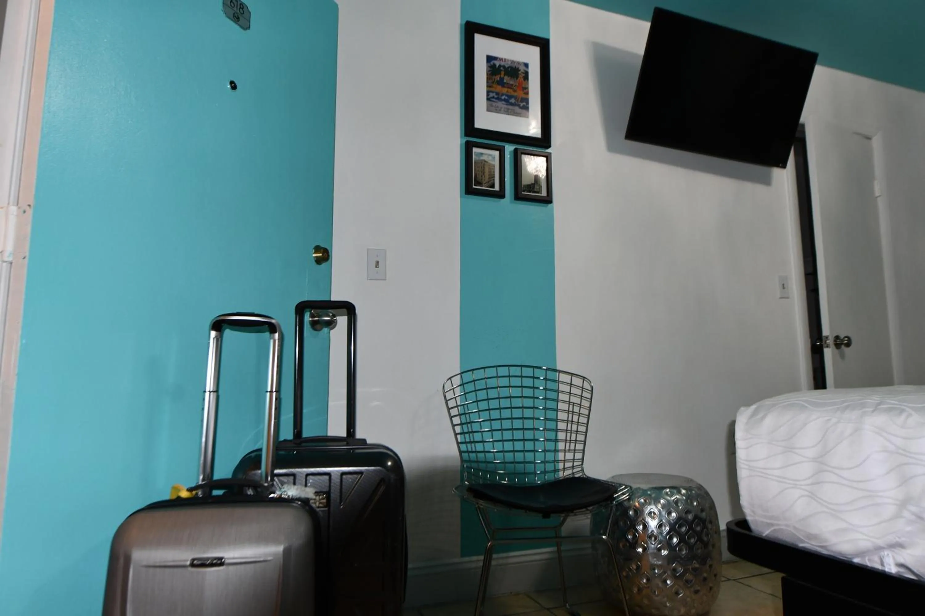 Bedroom, Bed in Miami Sun Hotel - Downtown/Port of Miami