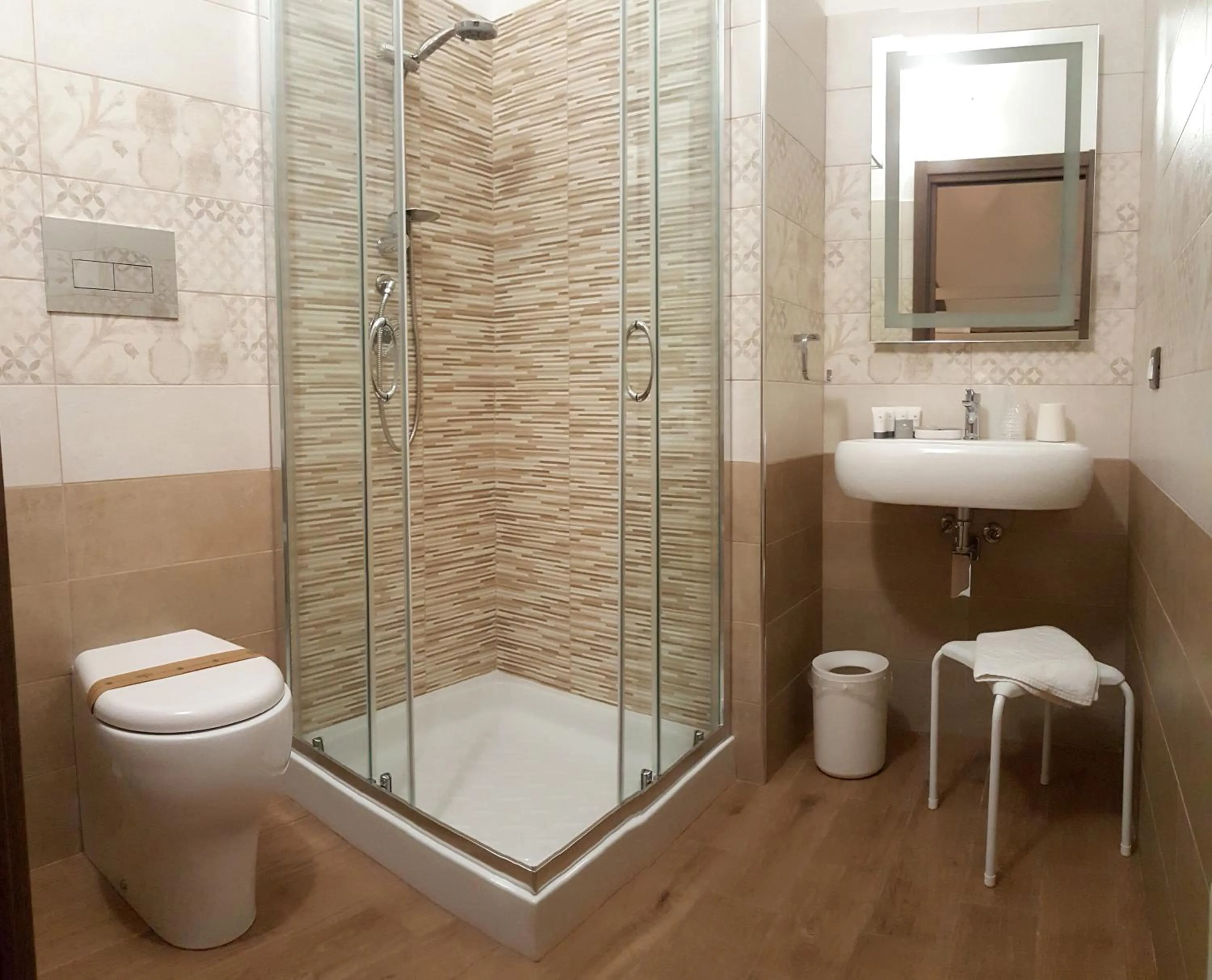 Shower in B&B Il Campanile