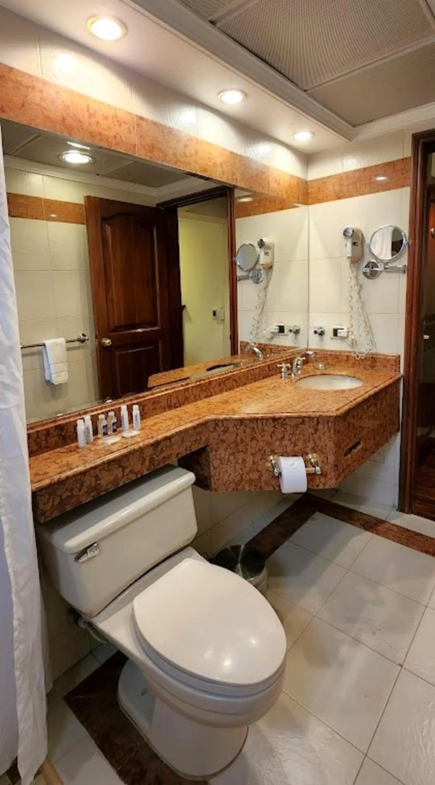 Bathroom in Santafe Boutique Hotel