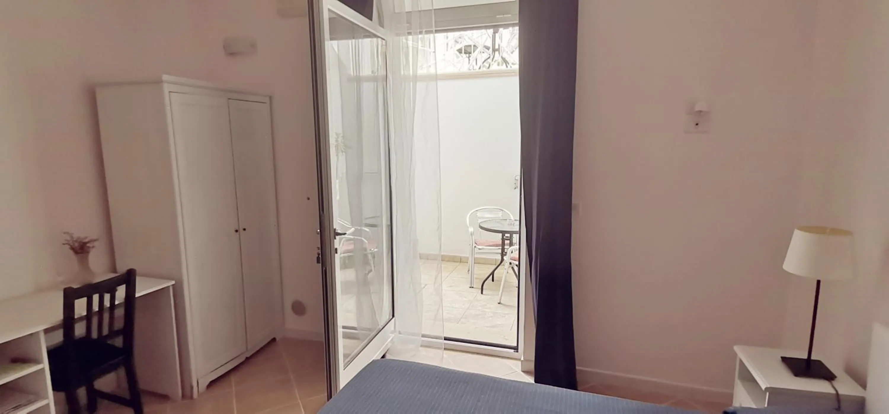 Bed in B&B Marebello