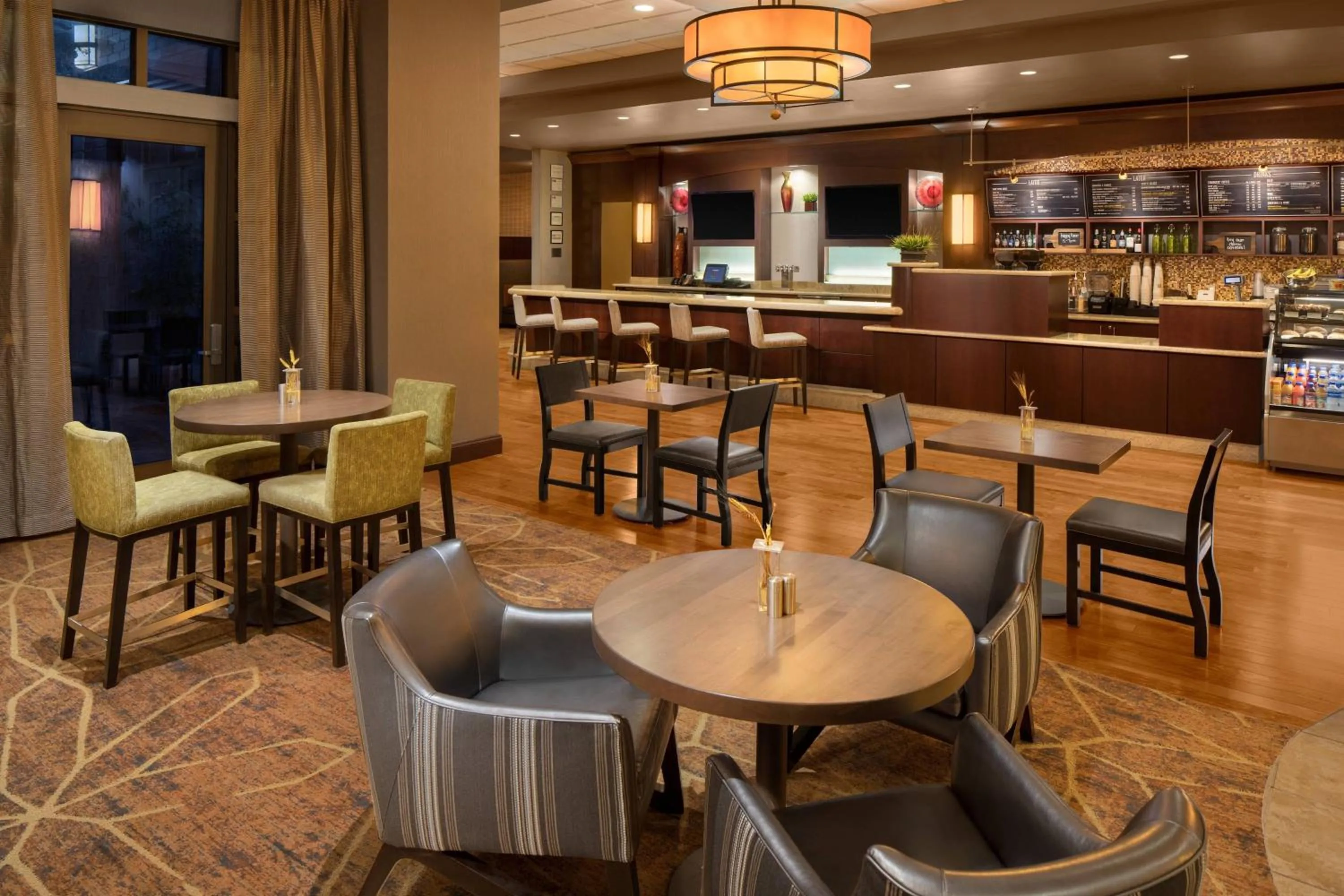 Restaurant/places to eat in Courtyard by Marriott Dallas Allen at Allen Event Center
