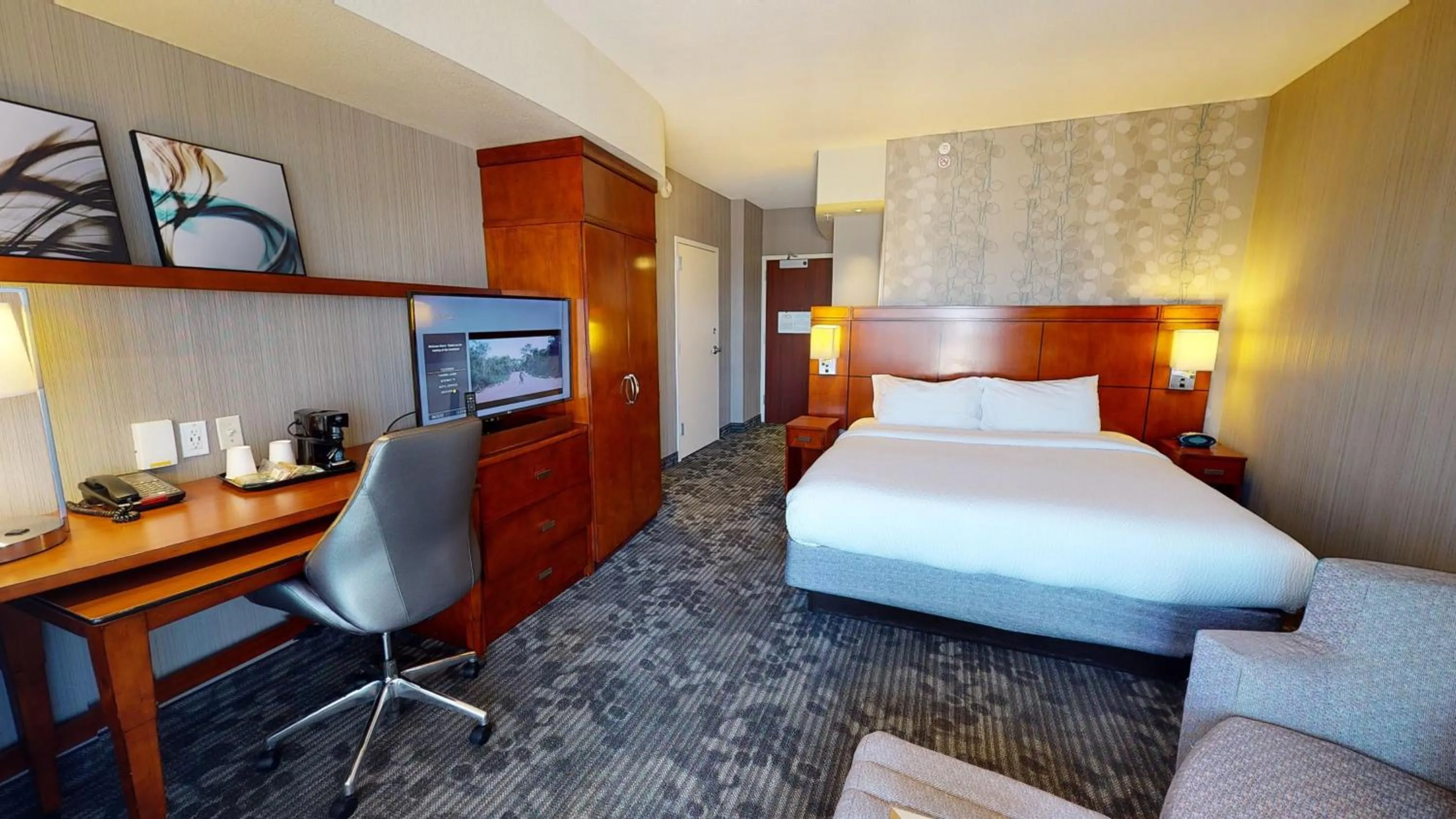 Bed in Courtyard by Marriott Dallas Allen at Allen Event Center