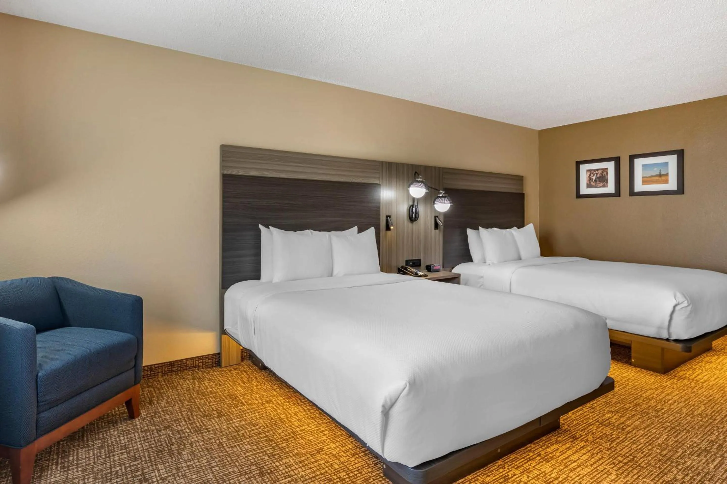Bedroom, Bed in Comfort Inn & Suites North Dallas-Addison