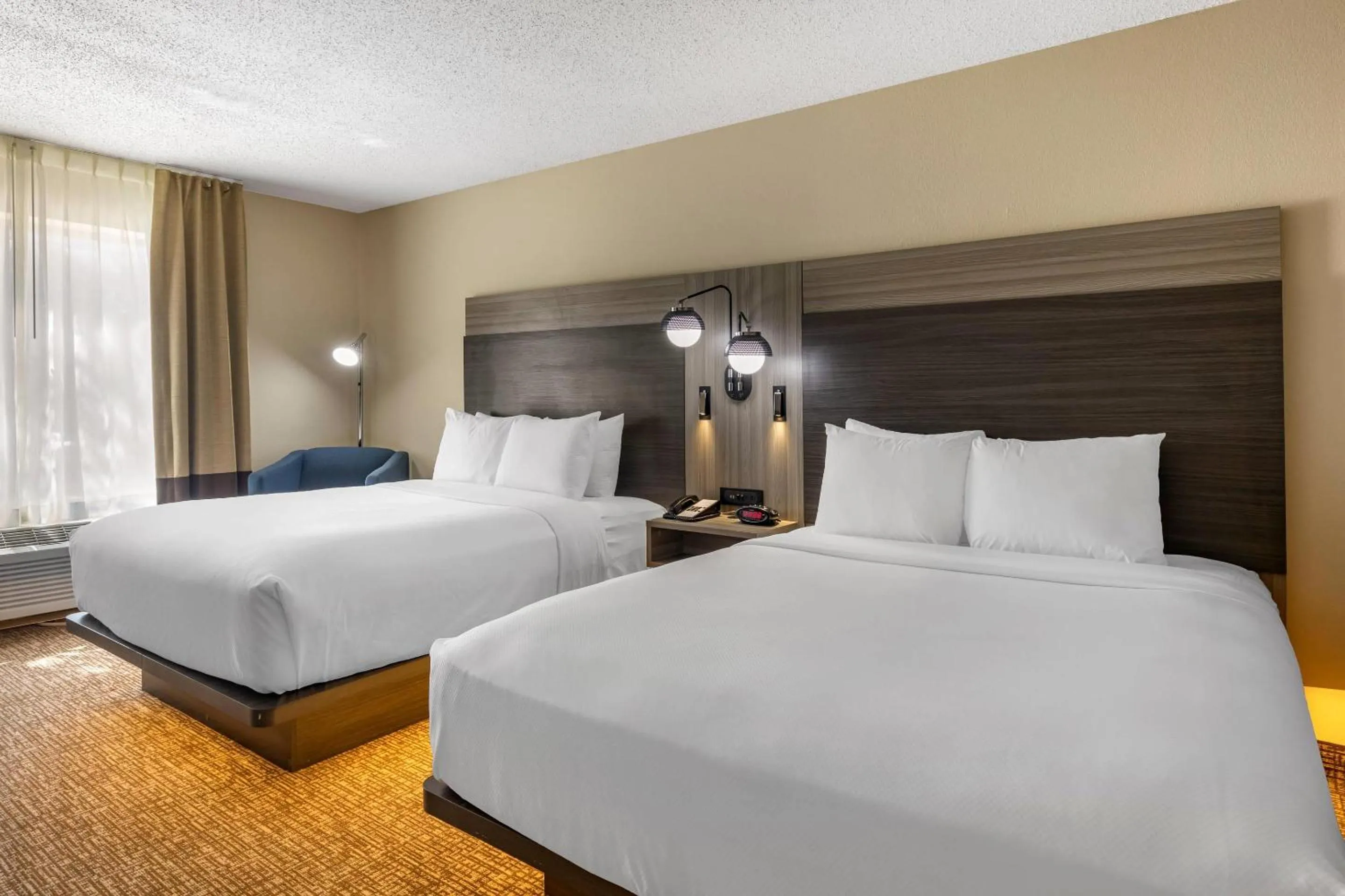 Bedroom, Bed in Comfort Inn & Suites North Dallas-Addison