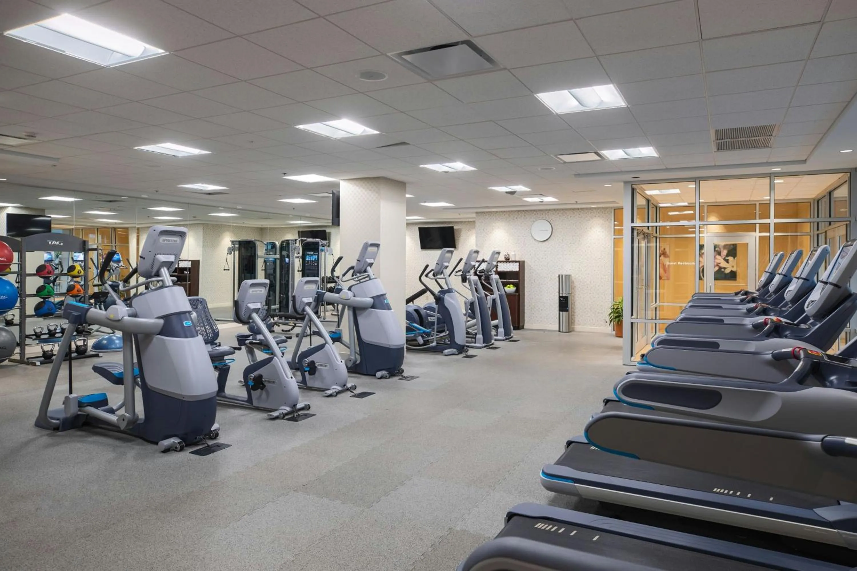 Fitness centre/facilities in Renaissance Dallas Richardson Hotel
