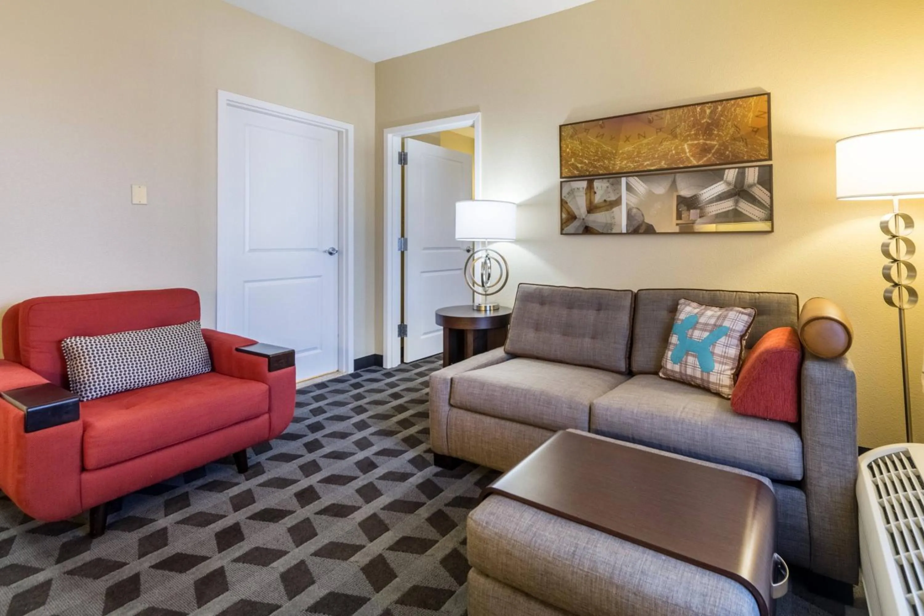 Living room in TownePlace Suites Dayton North