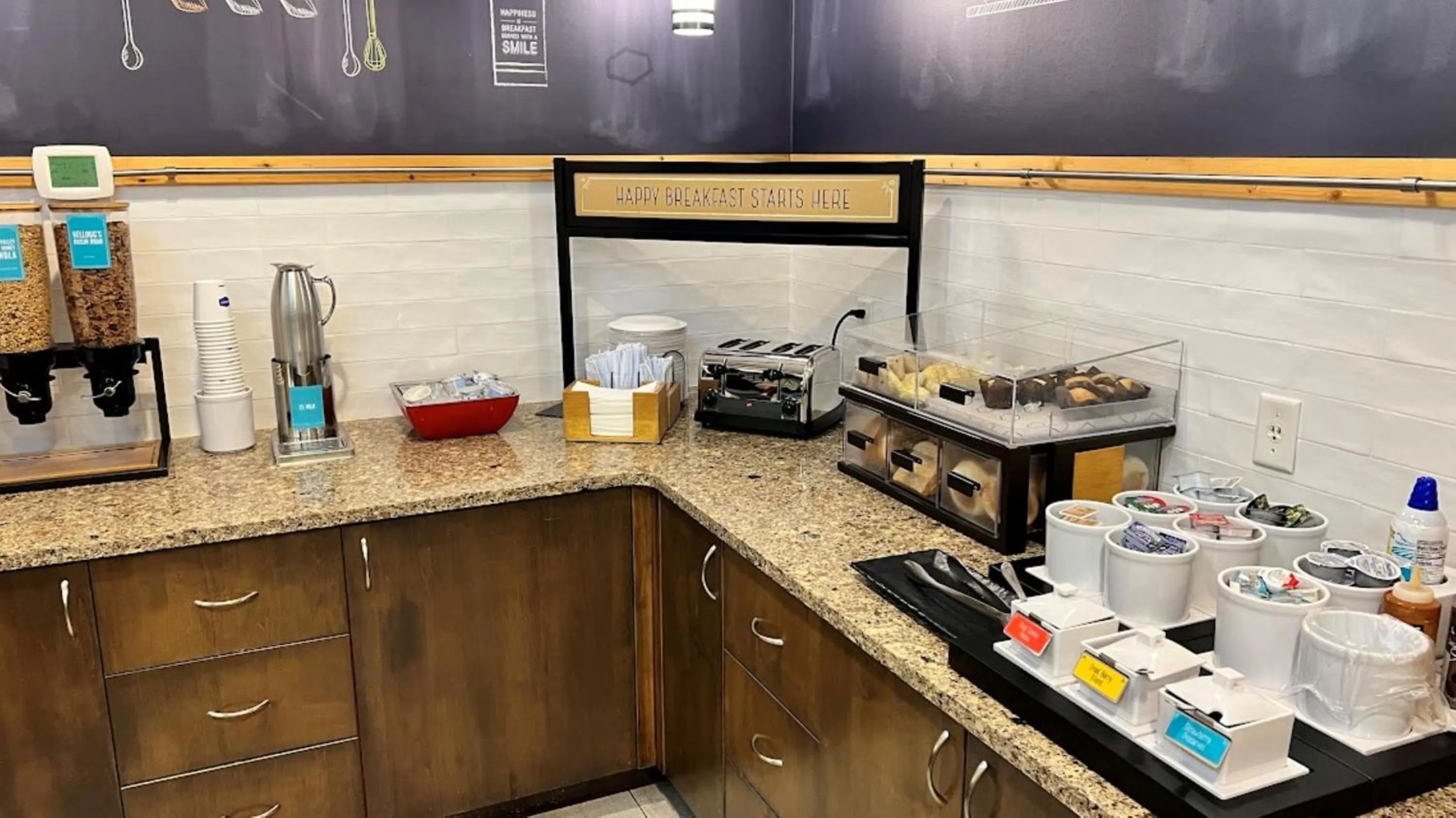 Breakfast in Hampton Inn by Hilton Montrose