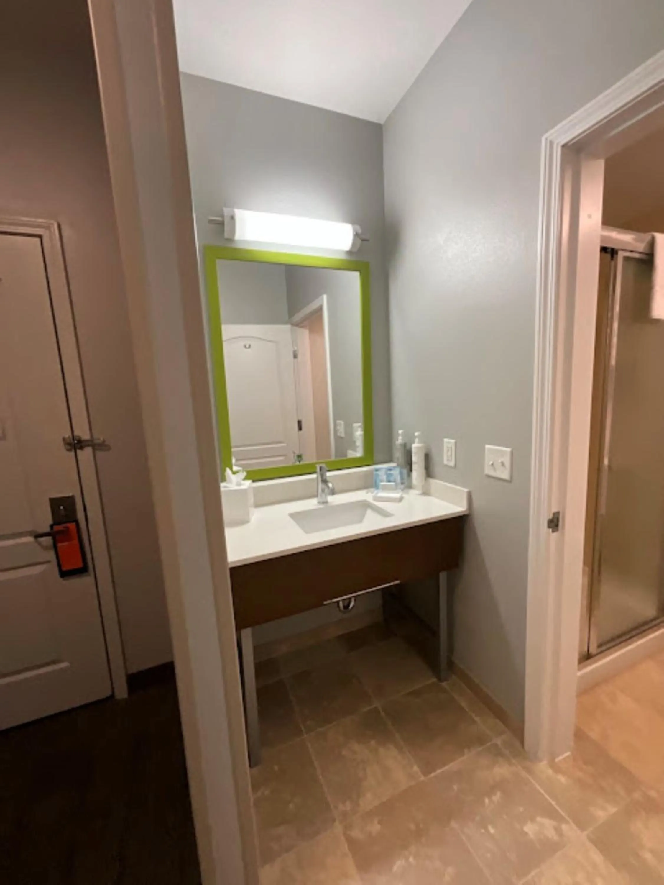 Bathroom in Hampton Inn by Hilton Montrose