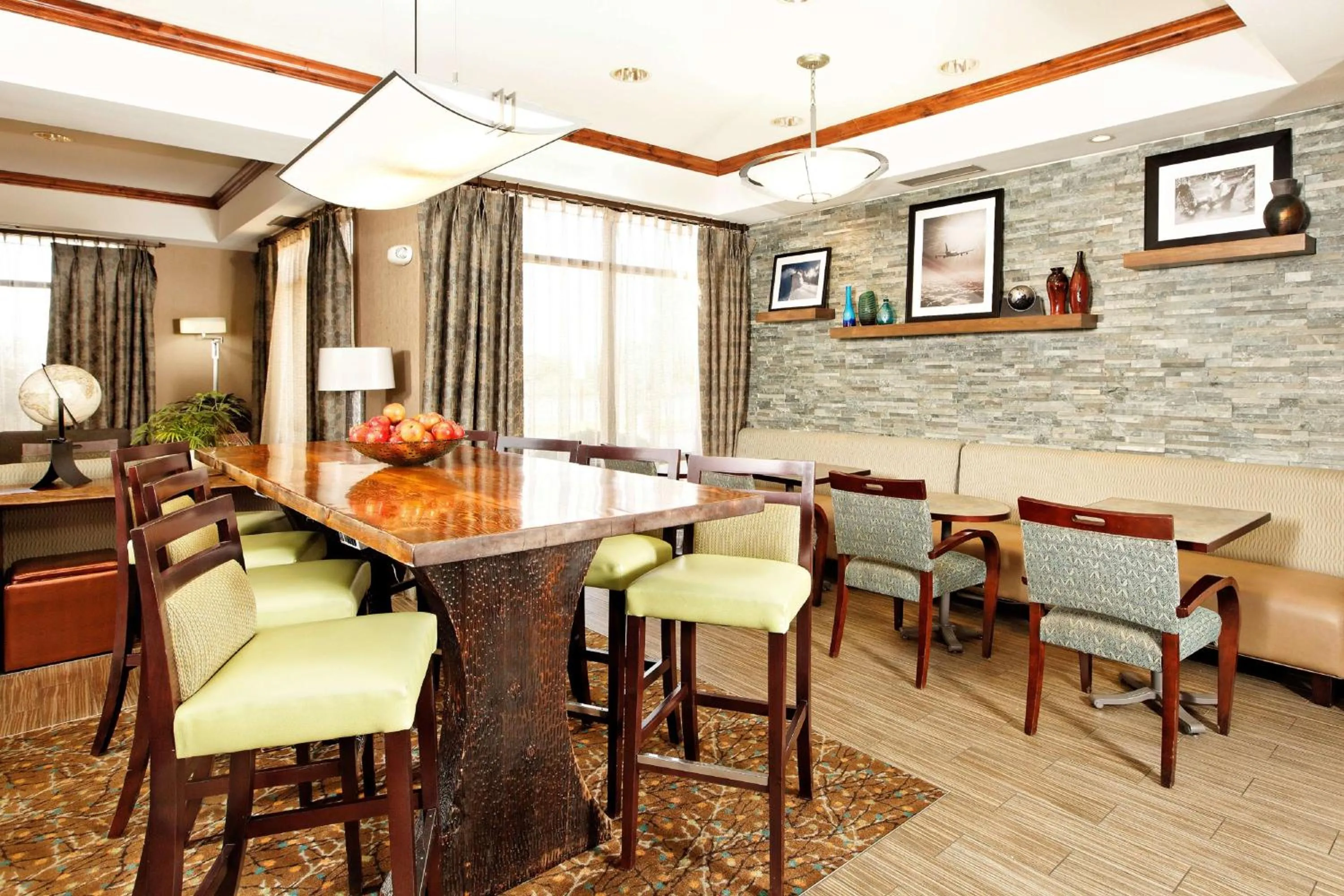 Lobby or reception in Hampton Inn by Hilton Montrose