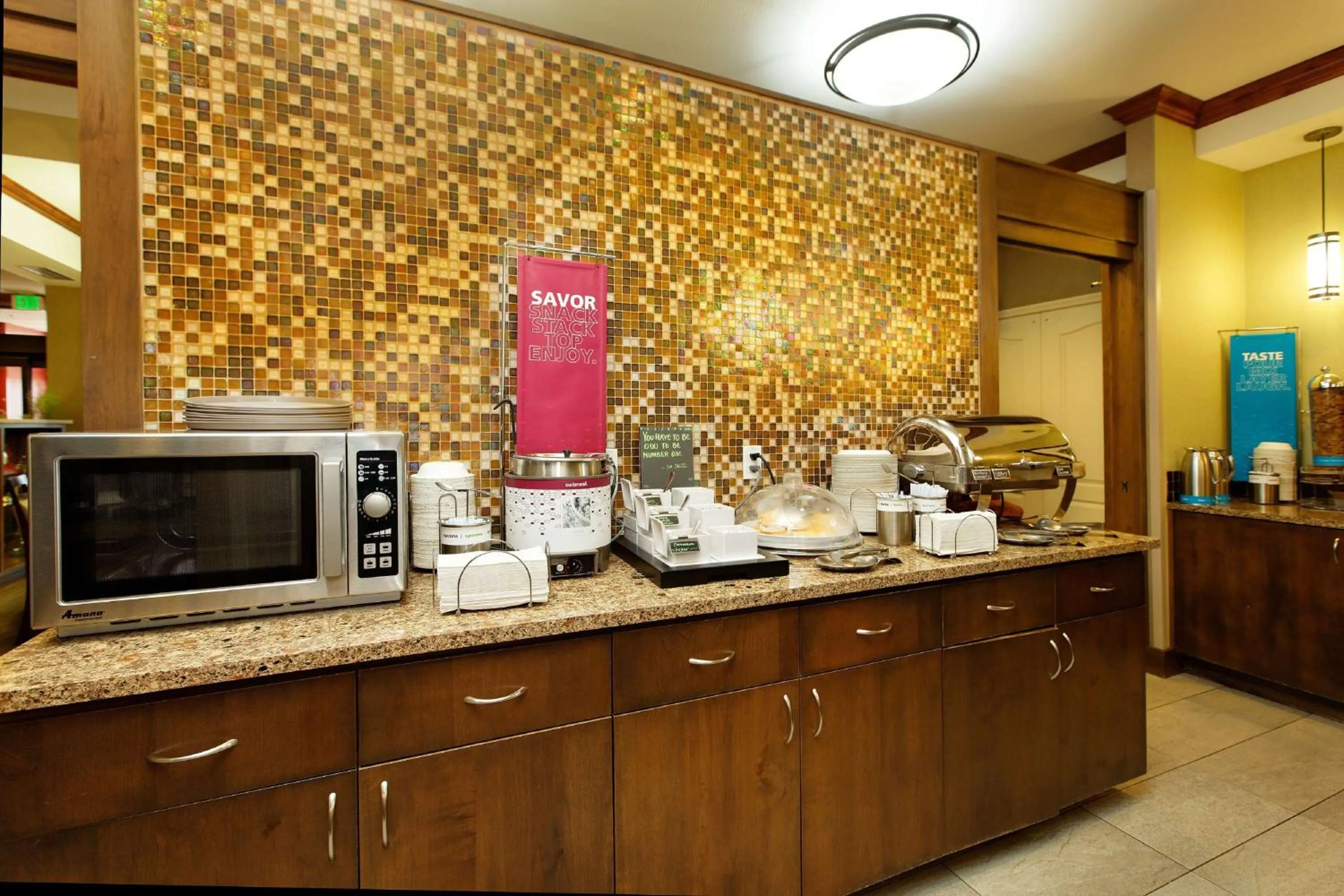 Restaurant/places to eat in Hampton Inn by Hilton Montrose