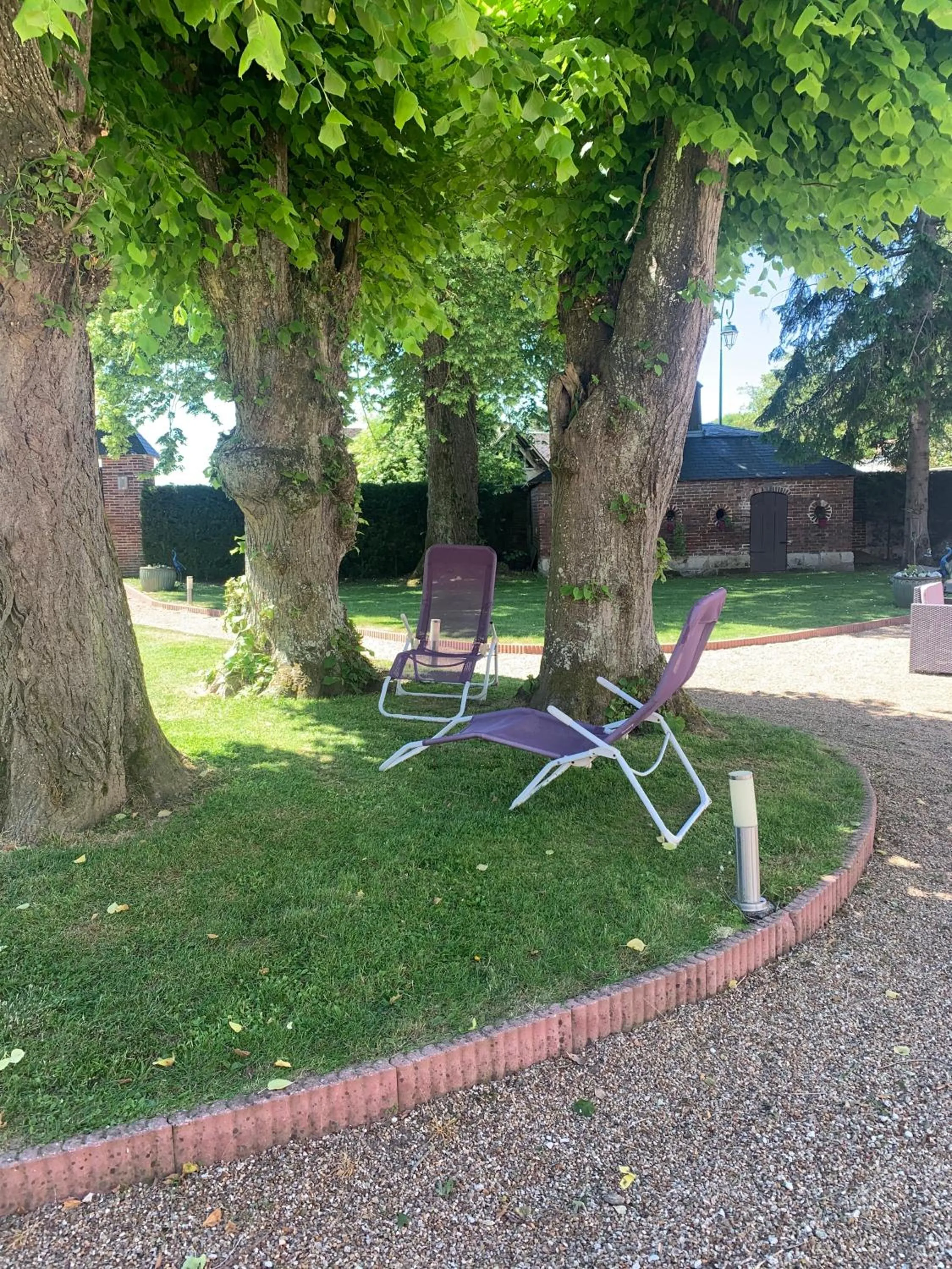 Garden in Le petit manoir