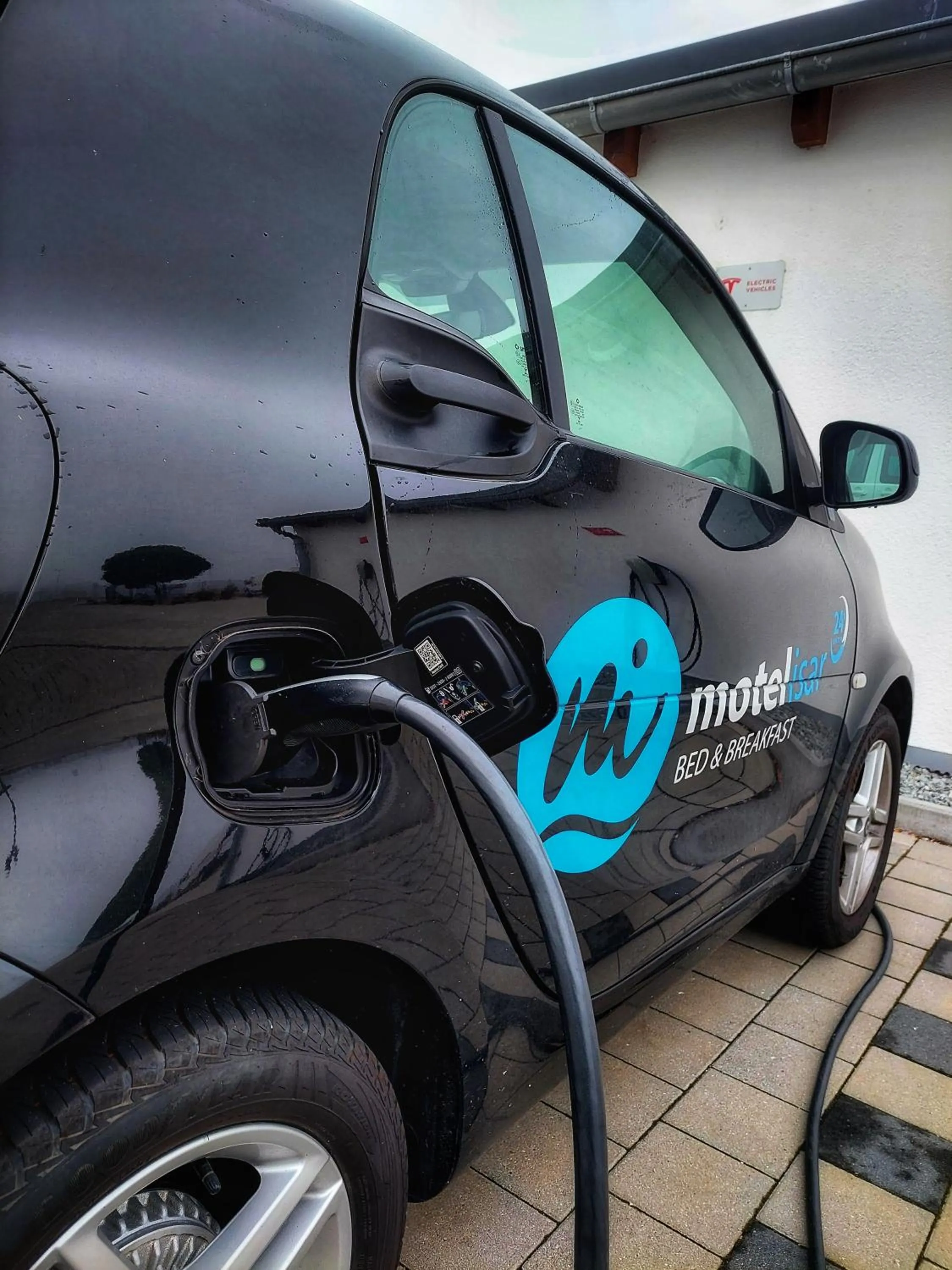 Property building in motel isar | 24h/7 checkin