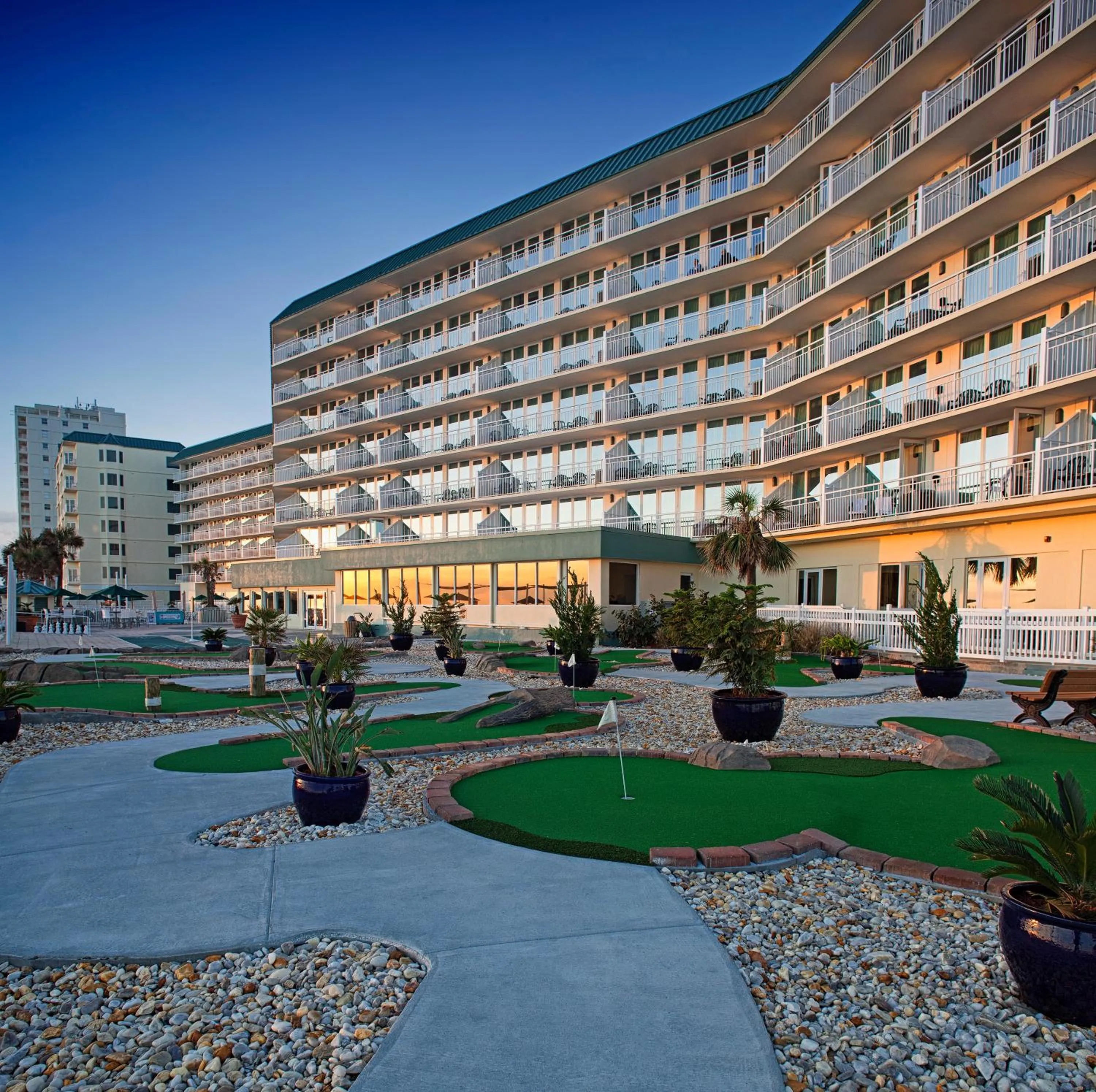 Golfcourse in Royal Floridian Resort by Spinnaker