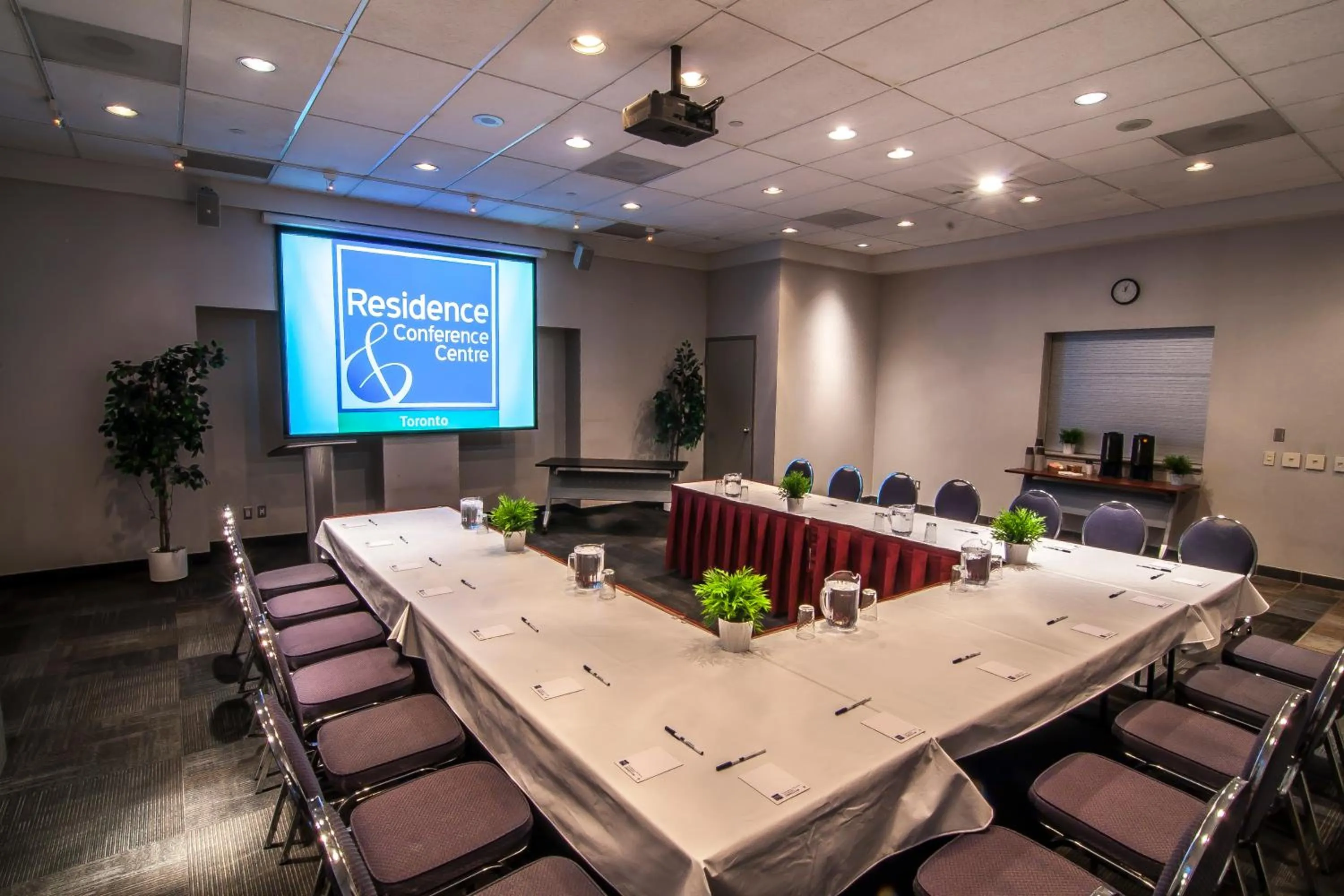 Banquet/Function facilities in Residence & Conference Centre - Toronto