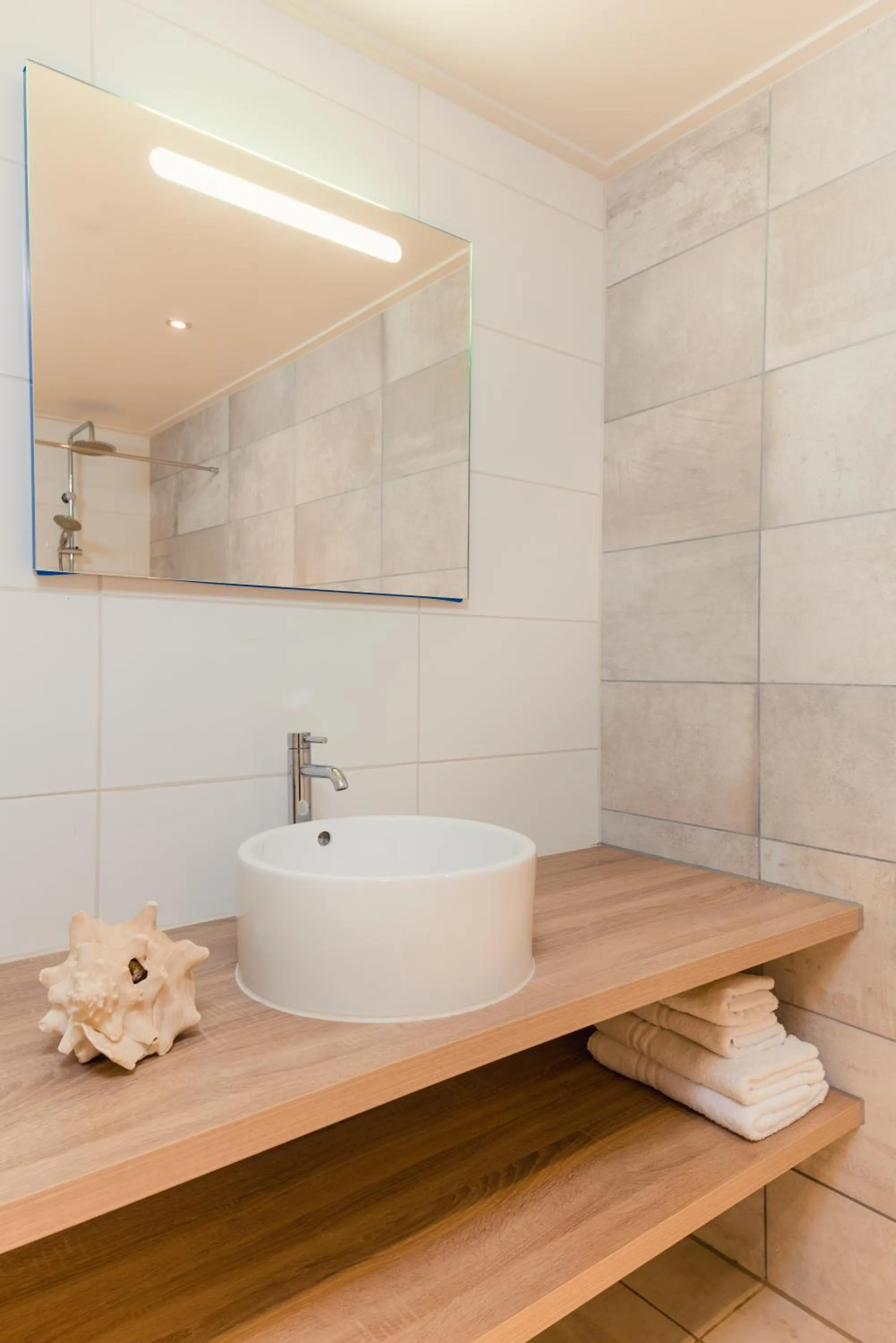 Bathroom in Resort Bonaire