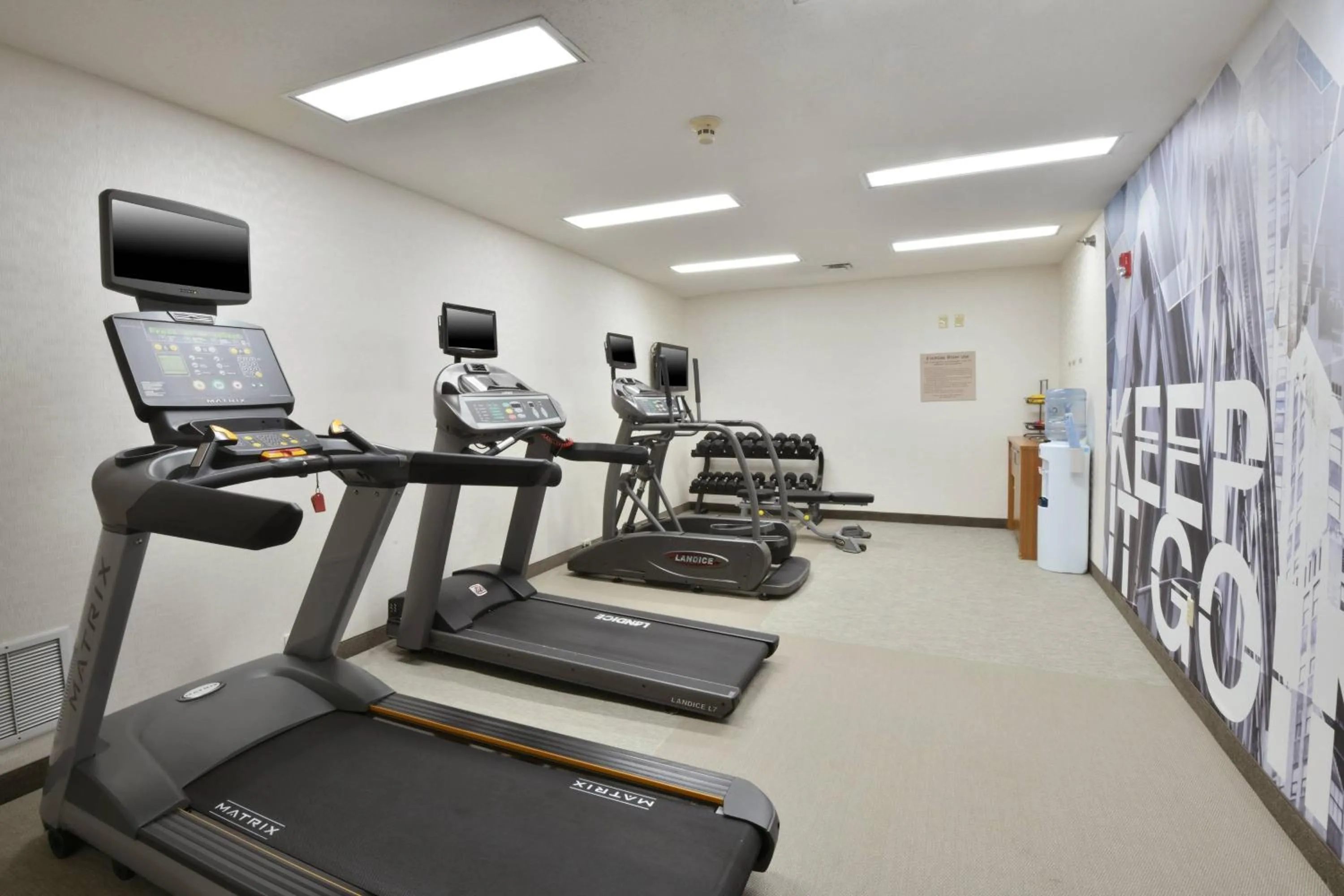 Fitness centre/facilities in SpringHill Suites Des Moines West
