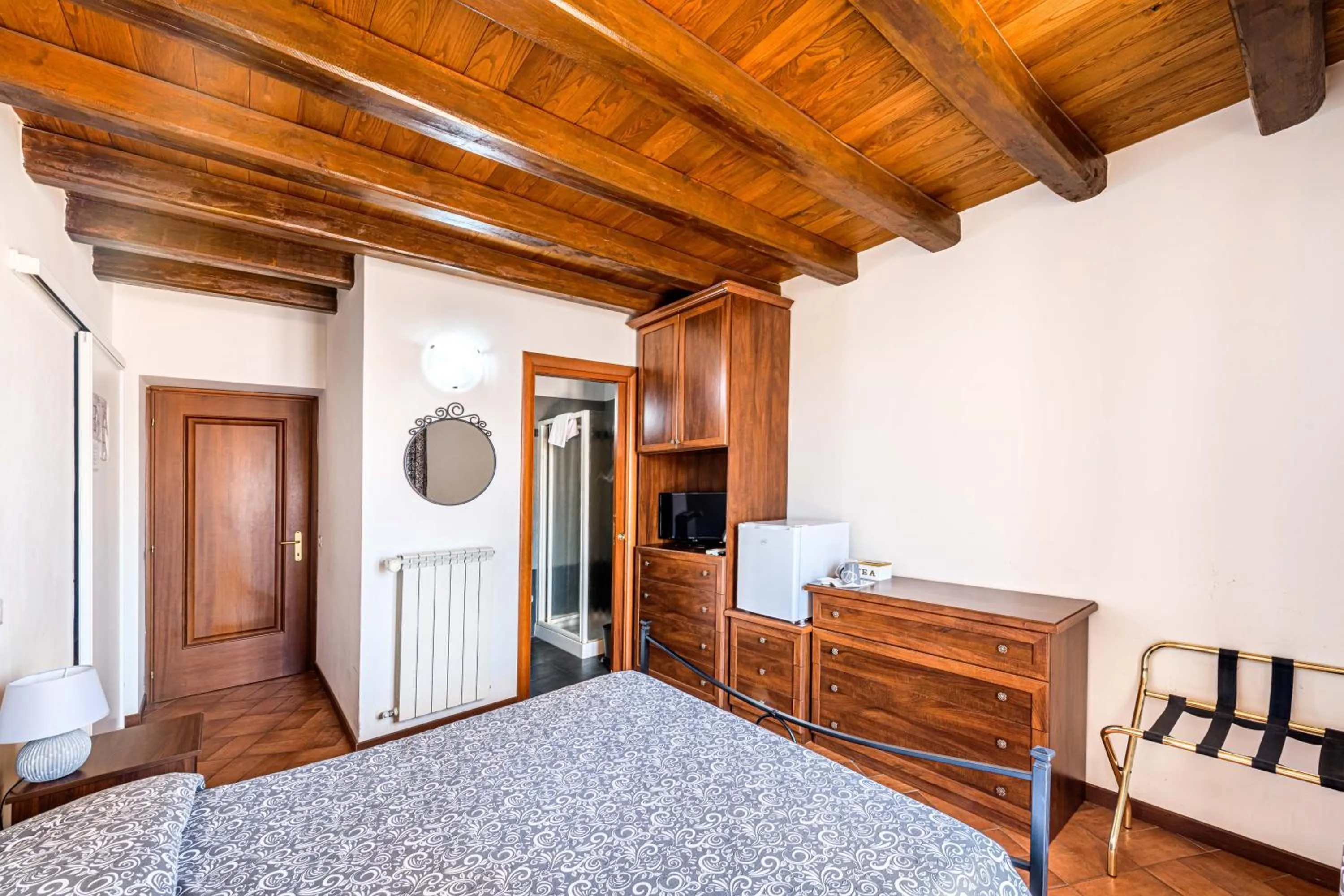 Photo of the whole room, Bed in BB Il Re Alla Reginella Guest House