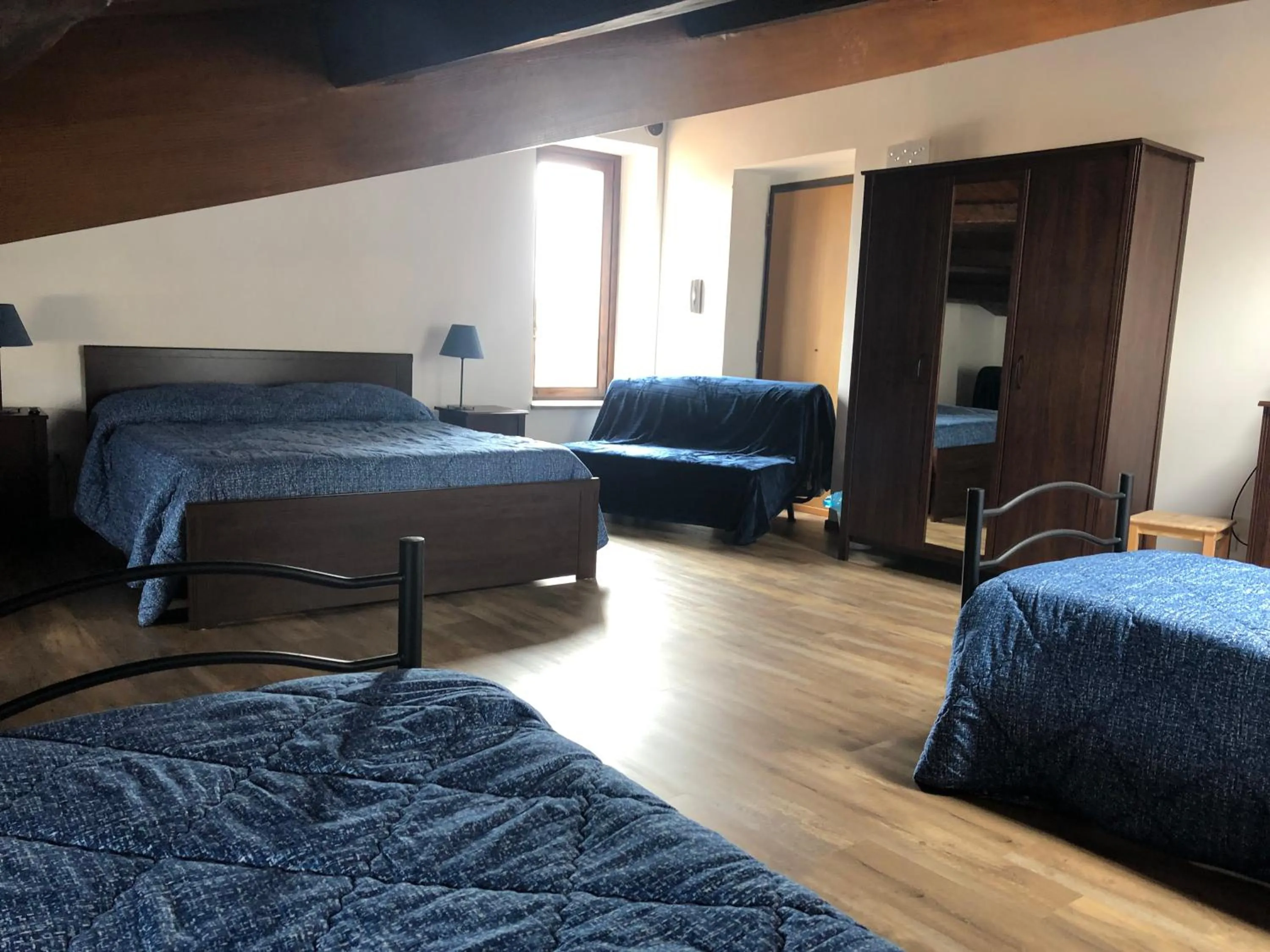 Photo of the whole room, Bed in BB Il Re Alla Reginella Guest House