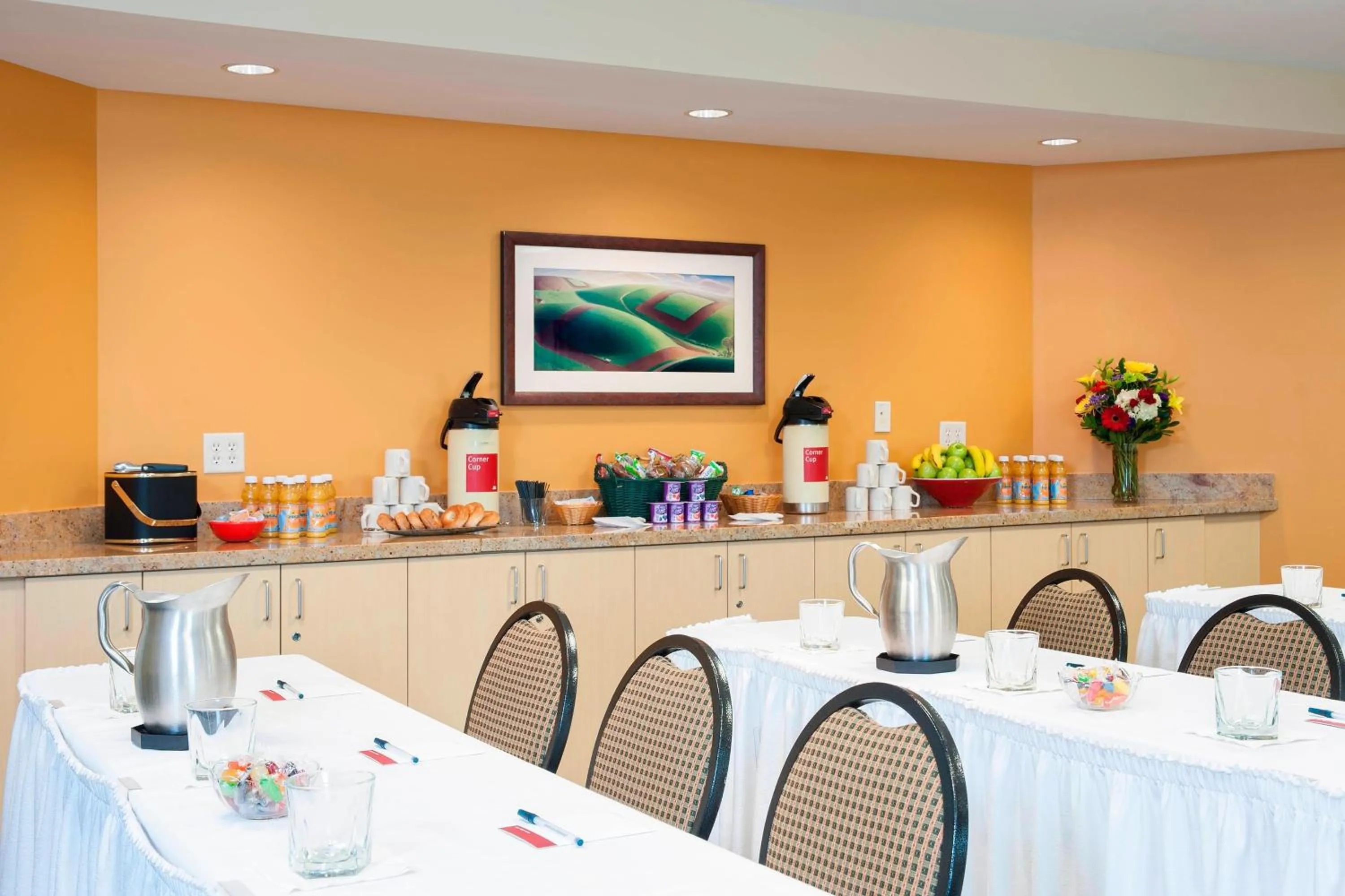 Meeting/conference room in TownePlace Suites Des Moines Urbandale