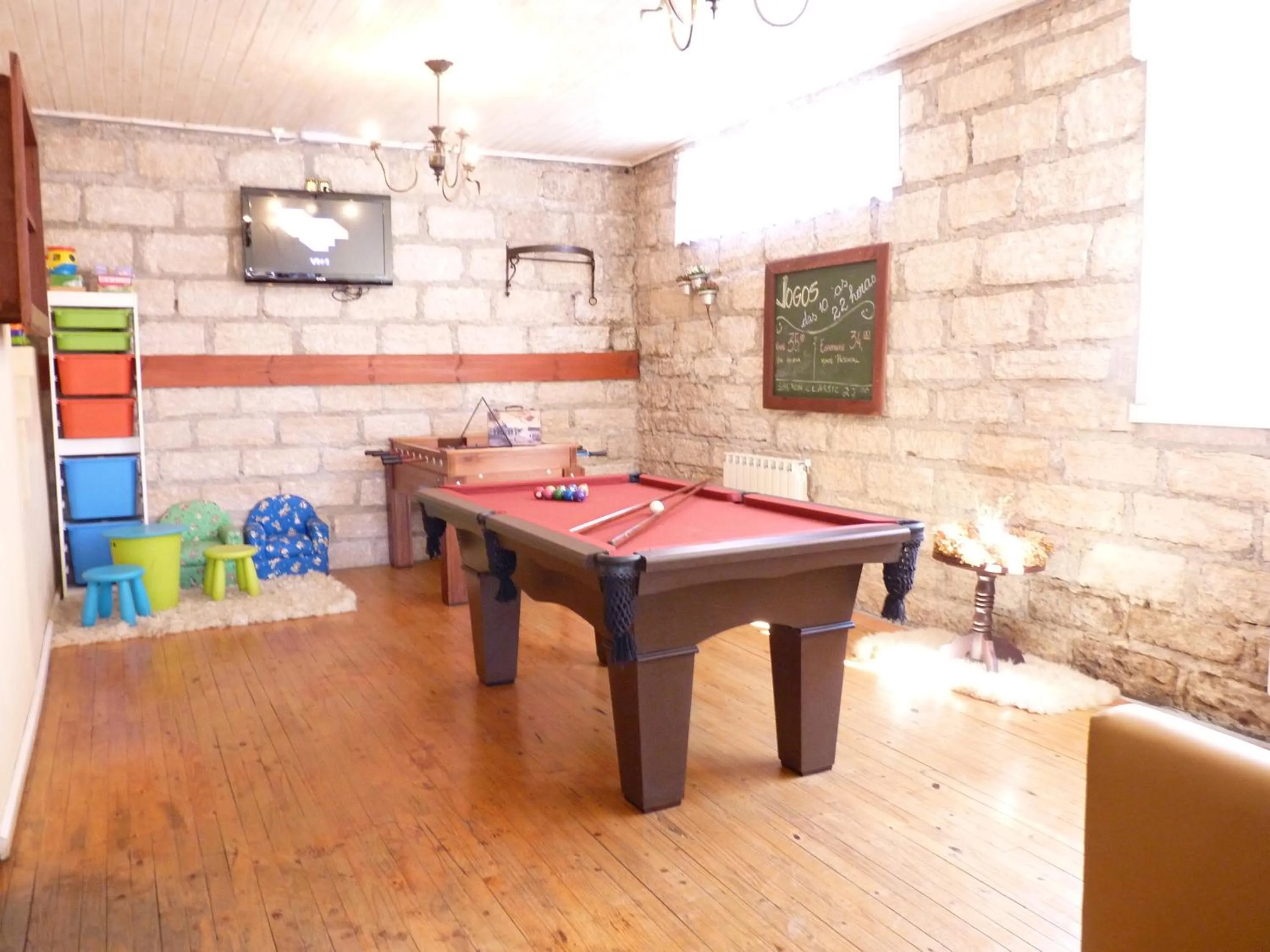 Billiard in Aardvark Inn Pousada