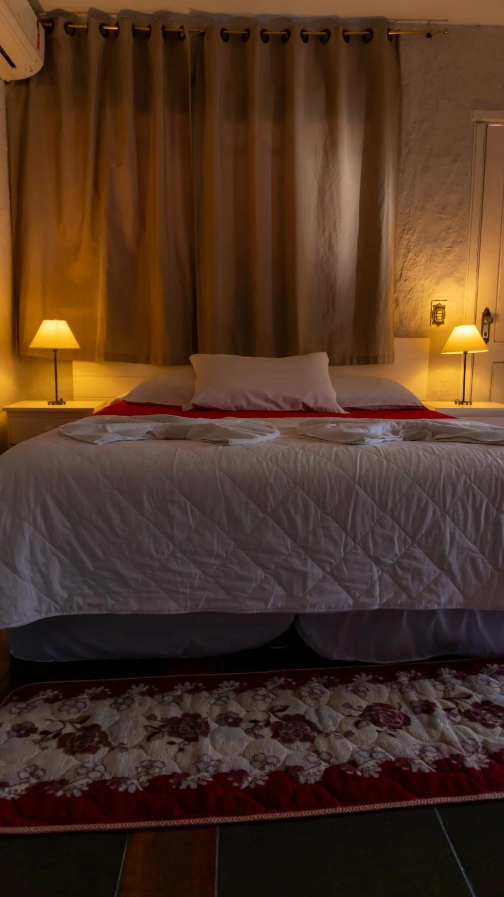 Bed in Aardvark Inn Pousada